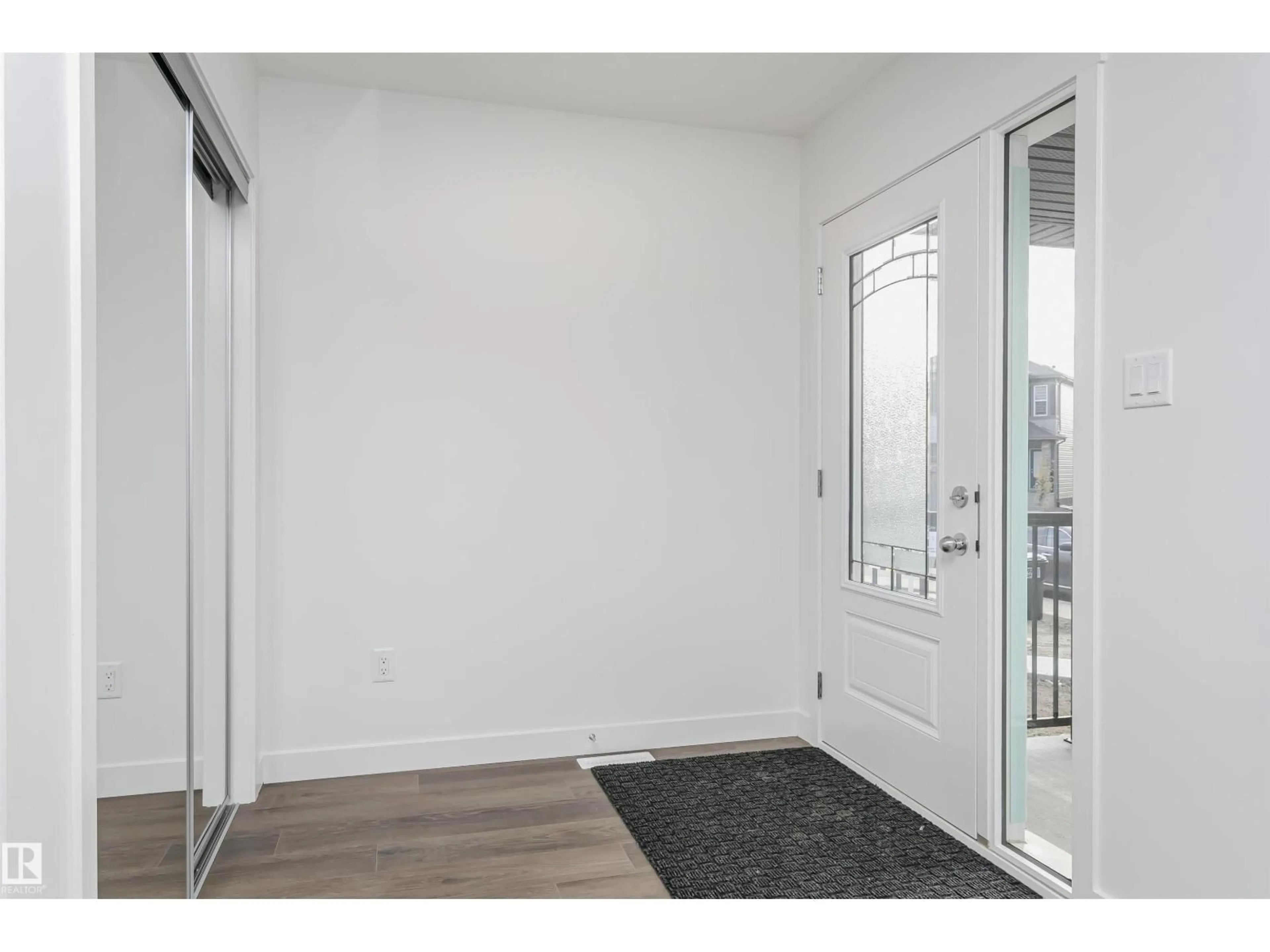 Indoor entryway for SW - 9530 CARSON BN, Edmonton Alberta T6W5G7