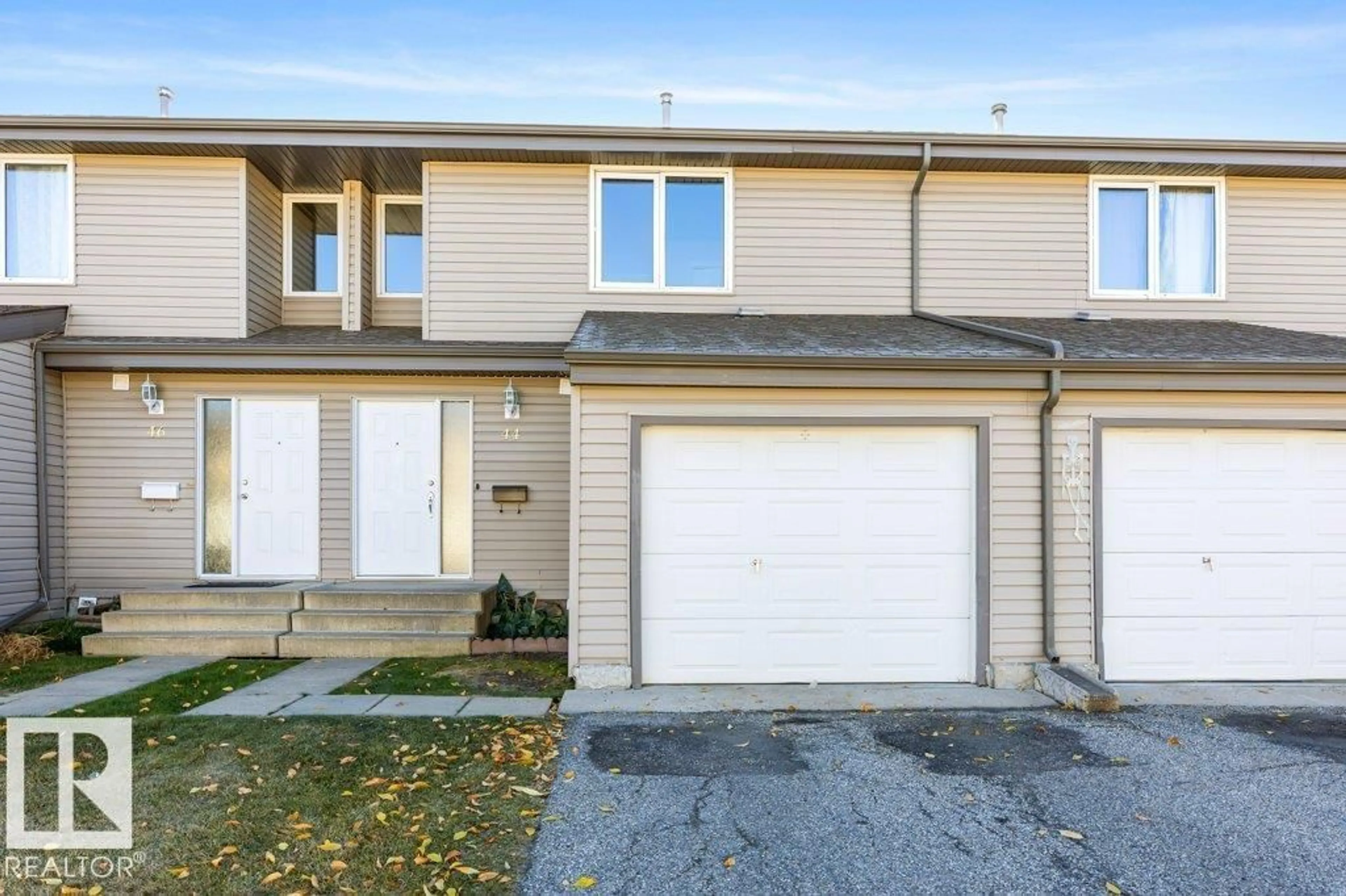Home with vinyl exterior material, street for 44 AKINSDALE GD, St. Albert Alberta T8N2W9
