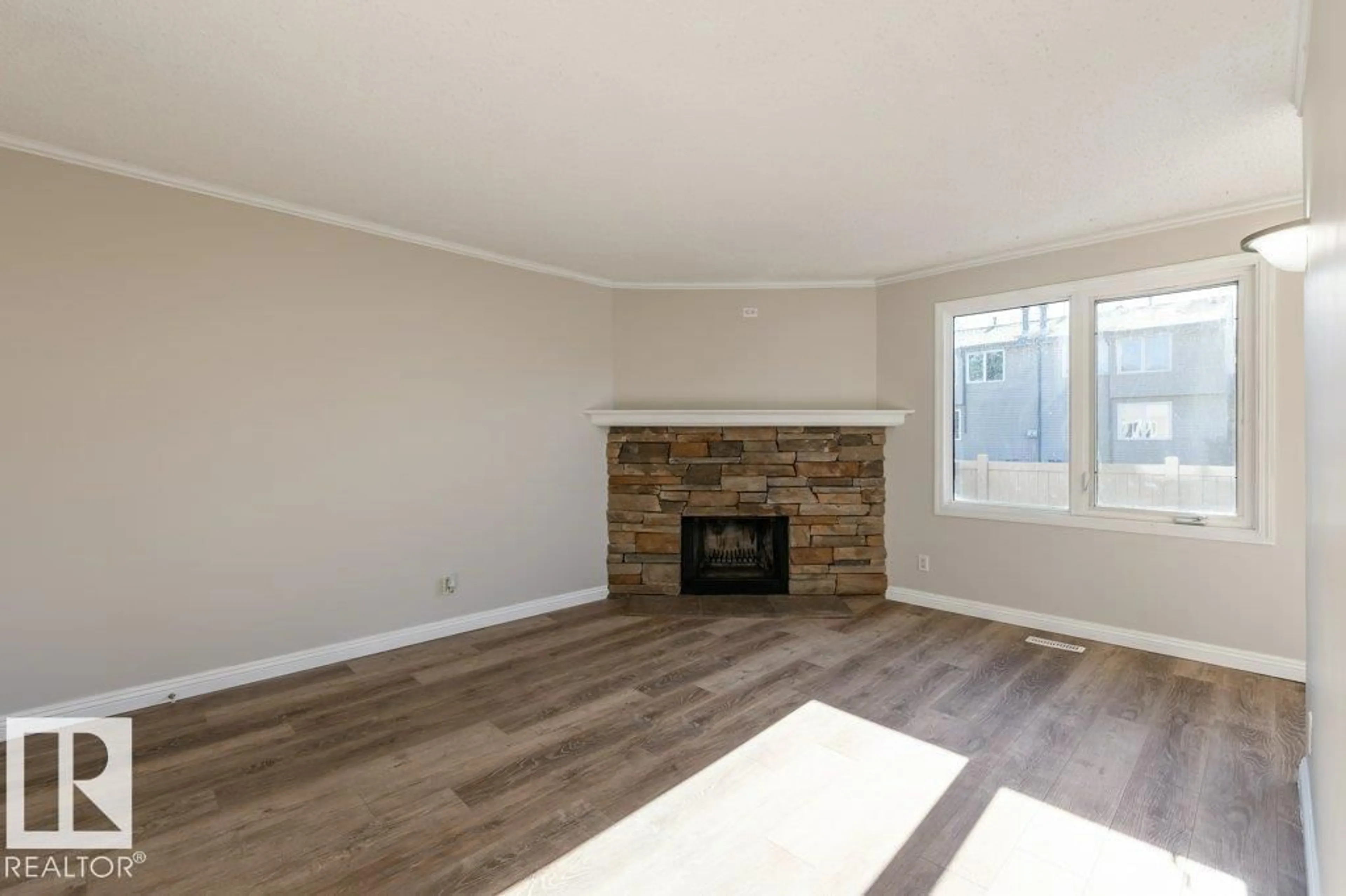 A pic of a room for 44 AKINSDALE GD, St. Albert Alberta T8N2W9