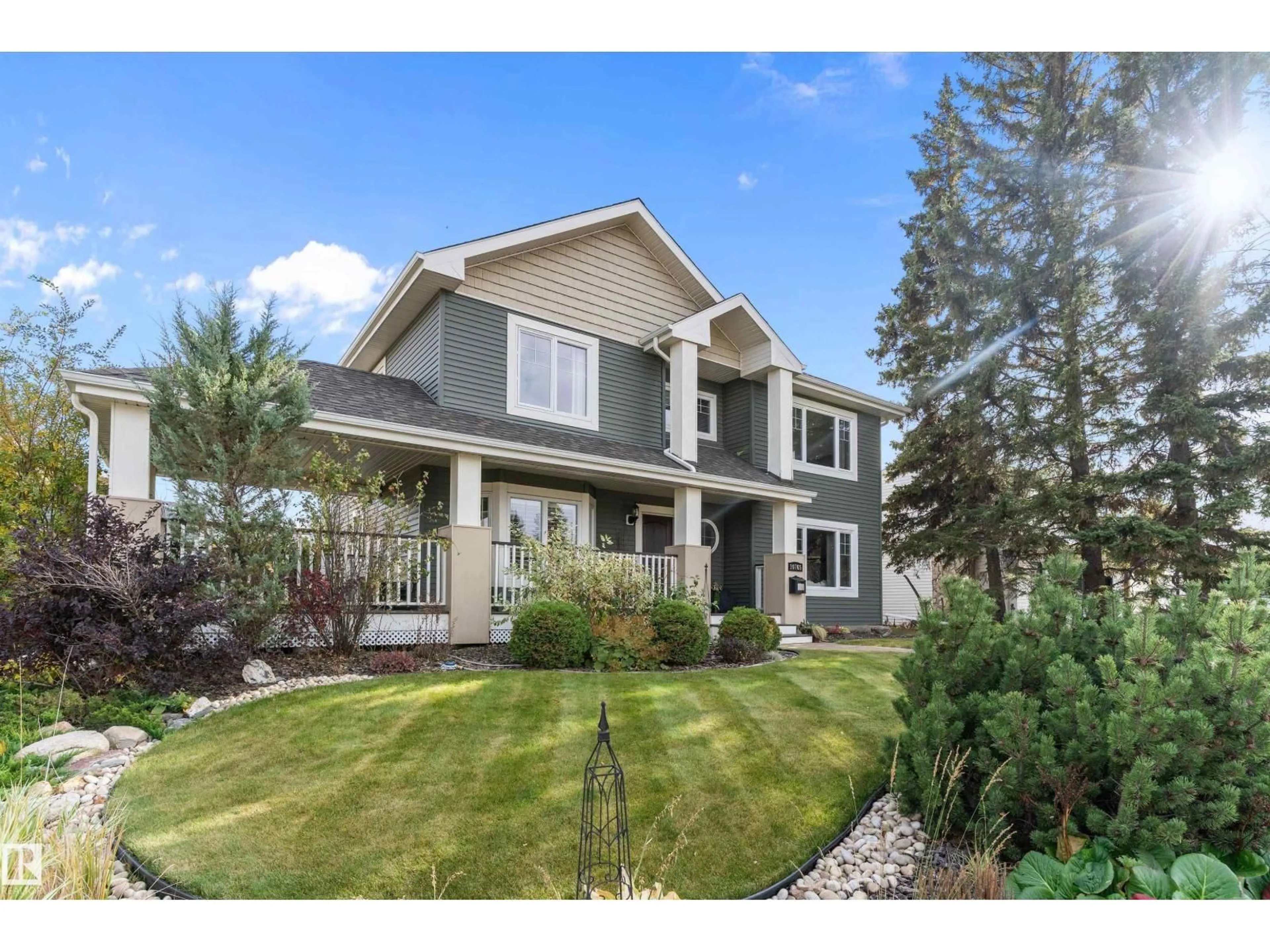 Home with vinyl exterior material, unknown for NW - 10765 65 ST, Edmonton Alberta T6A2P3