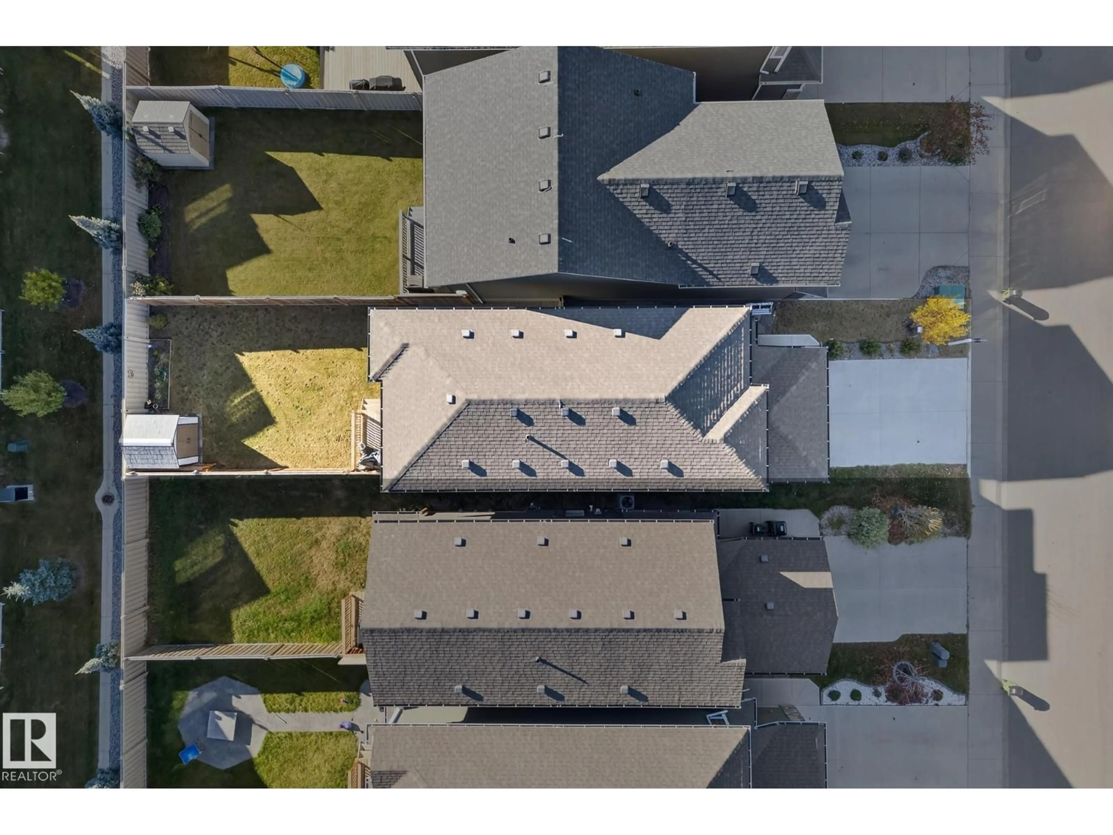 A pic from outside/outdoor area/front of a property/back of a property/a pic from drone, street for 22015 85 AVE, Edmonton Alberta T5T7E4