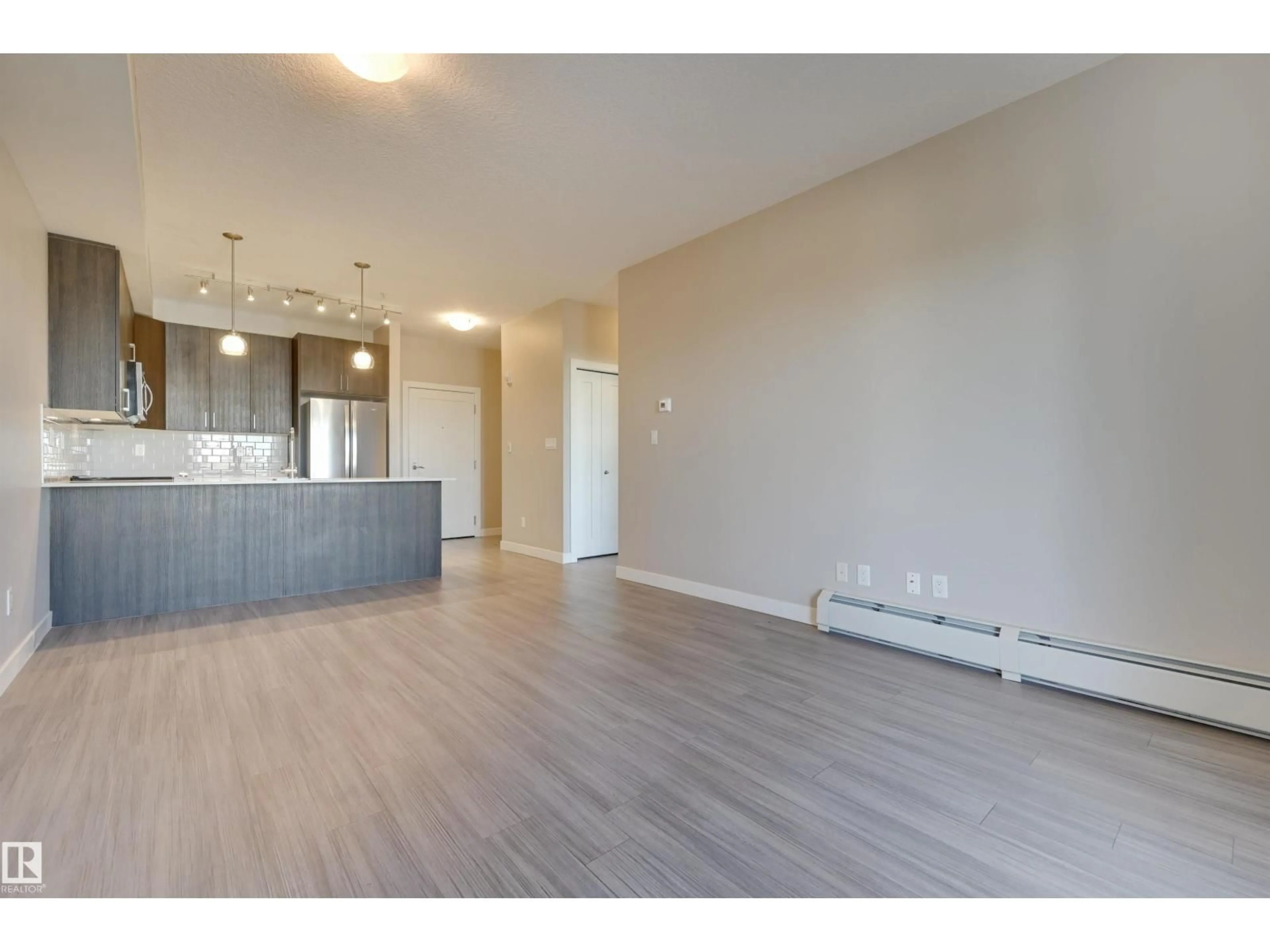Unknown for #301 - 301 COLUMBIA AVENUE, Devon Alberta T9G1Y7