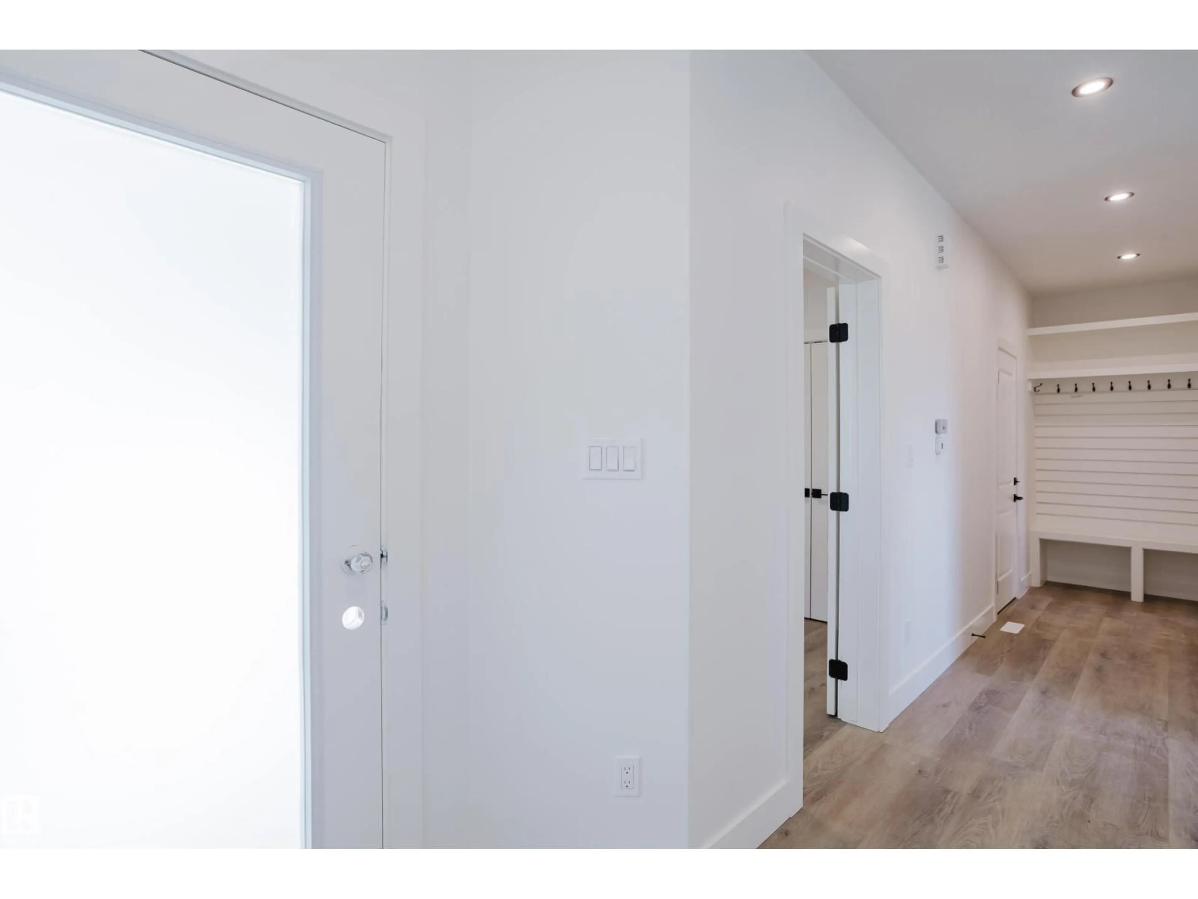 Indoor entryway for NW - 2803 188 ST, Edmonton Alberta T6M3J1
