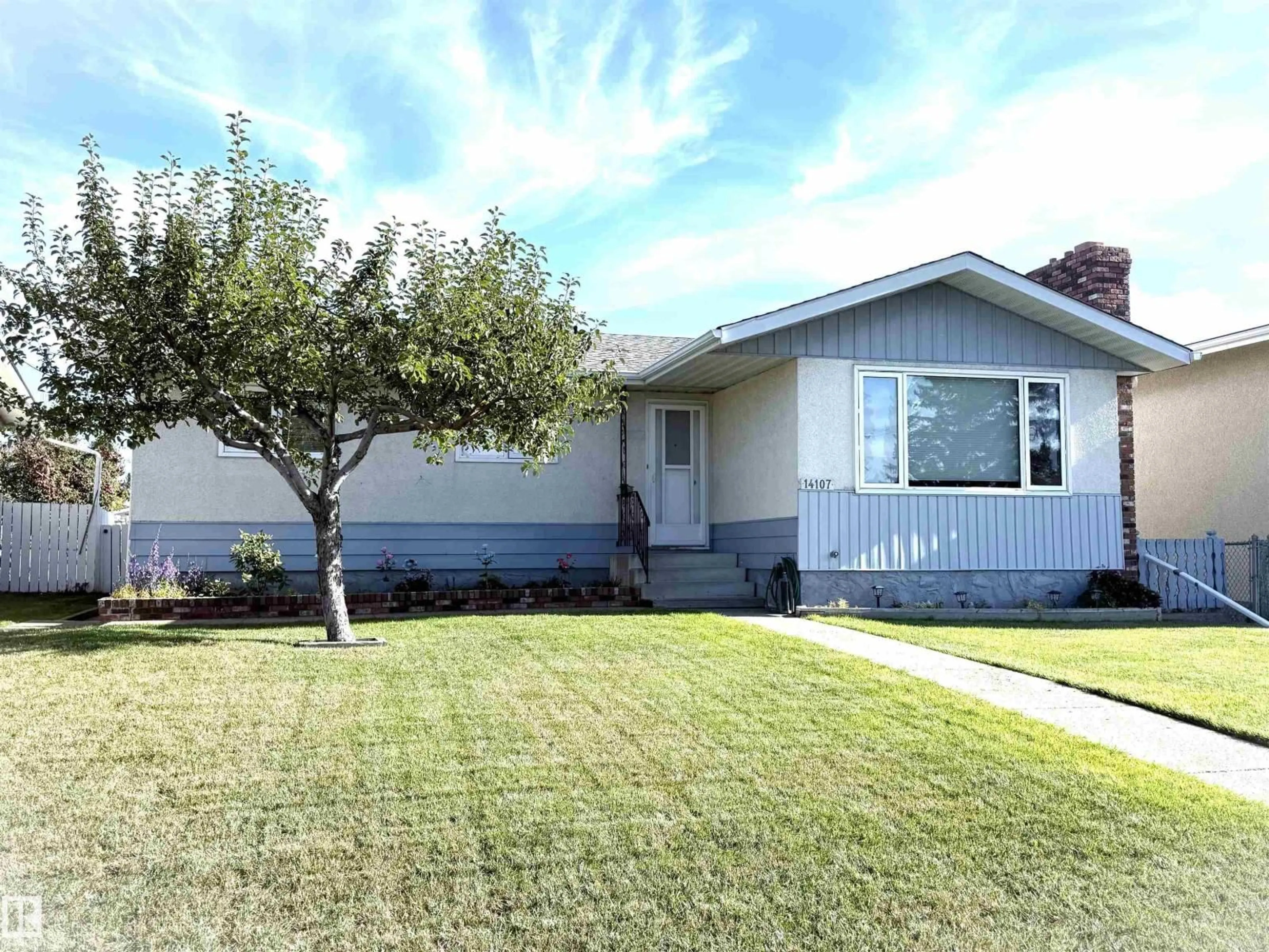 Home with vinyl exterior material, street for NW - 14107 96 ST, Edmonton Alberta T5E5Z3