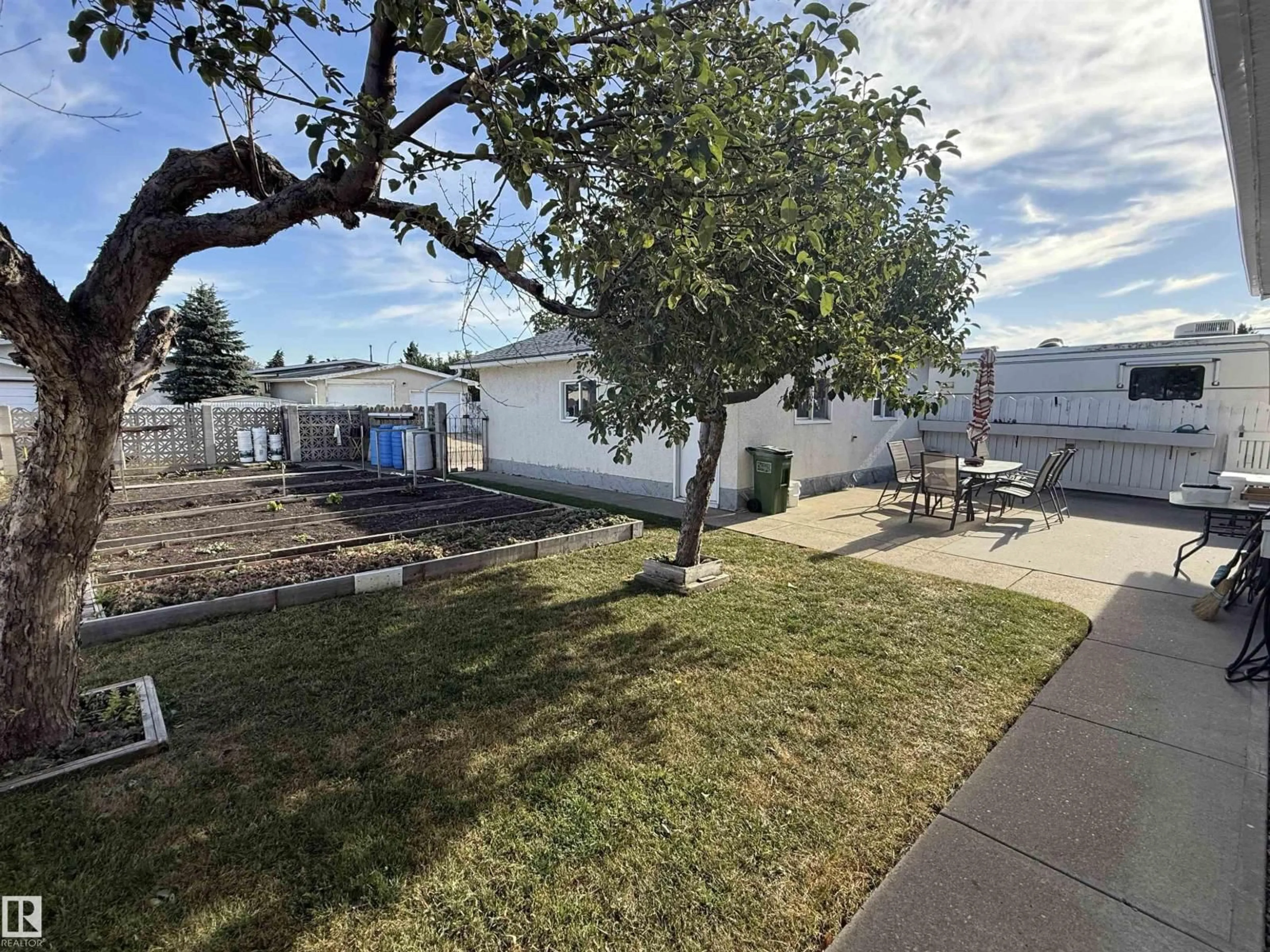 Unknown for NW - 14107 96 ST, Edmonton Alberta T5E5Z3