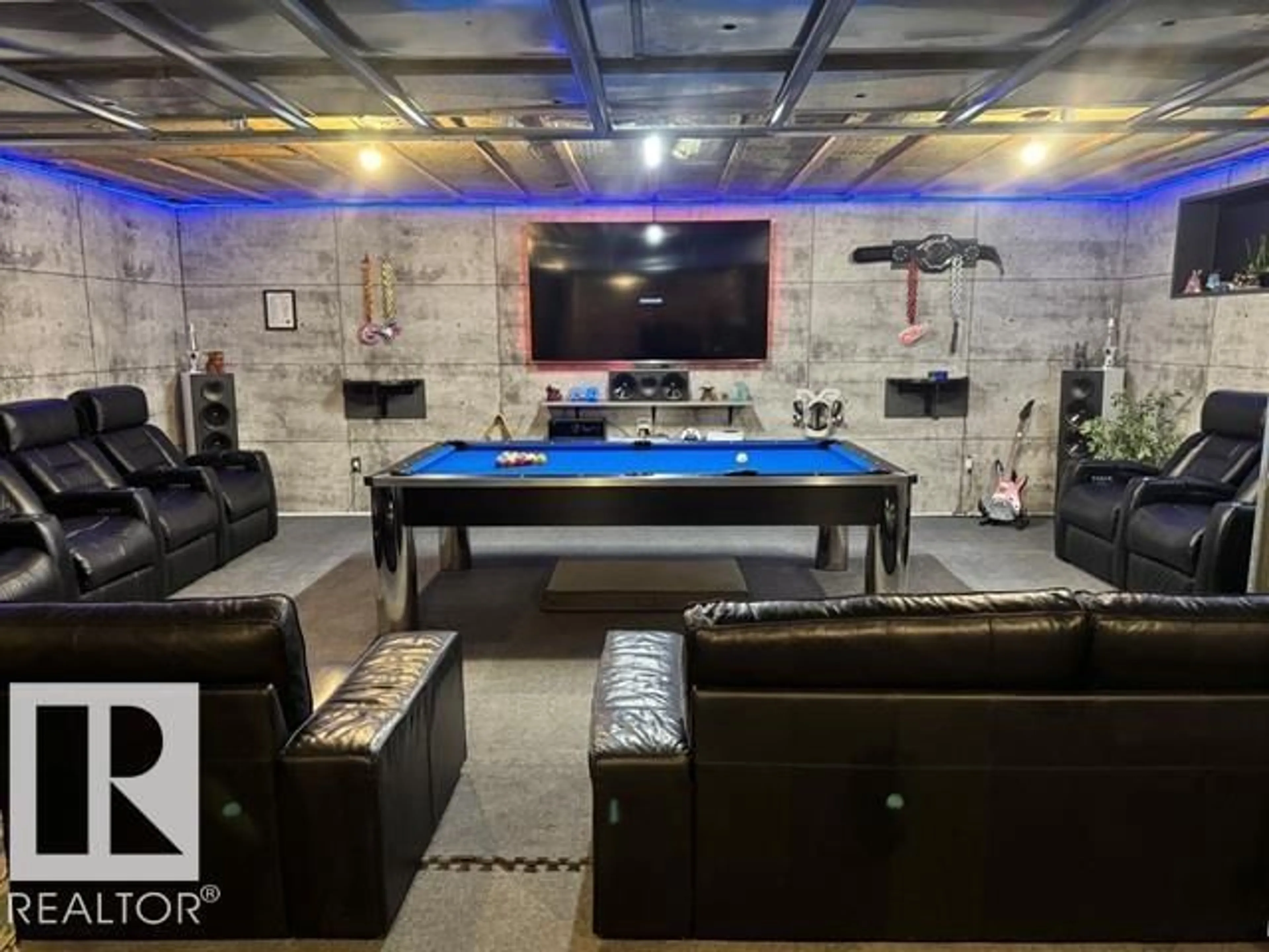Home theater for SW - 1035 158 ST, Edmonton Alberta T6W2H2