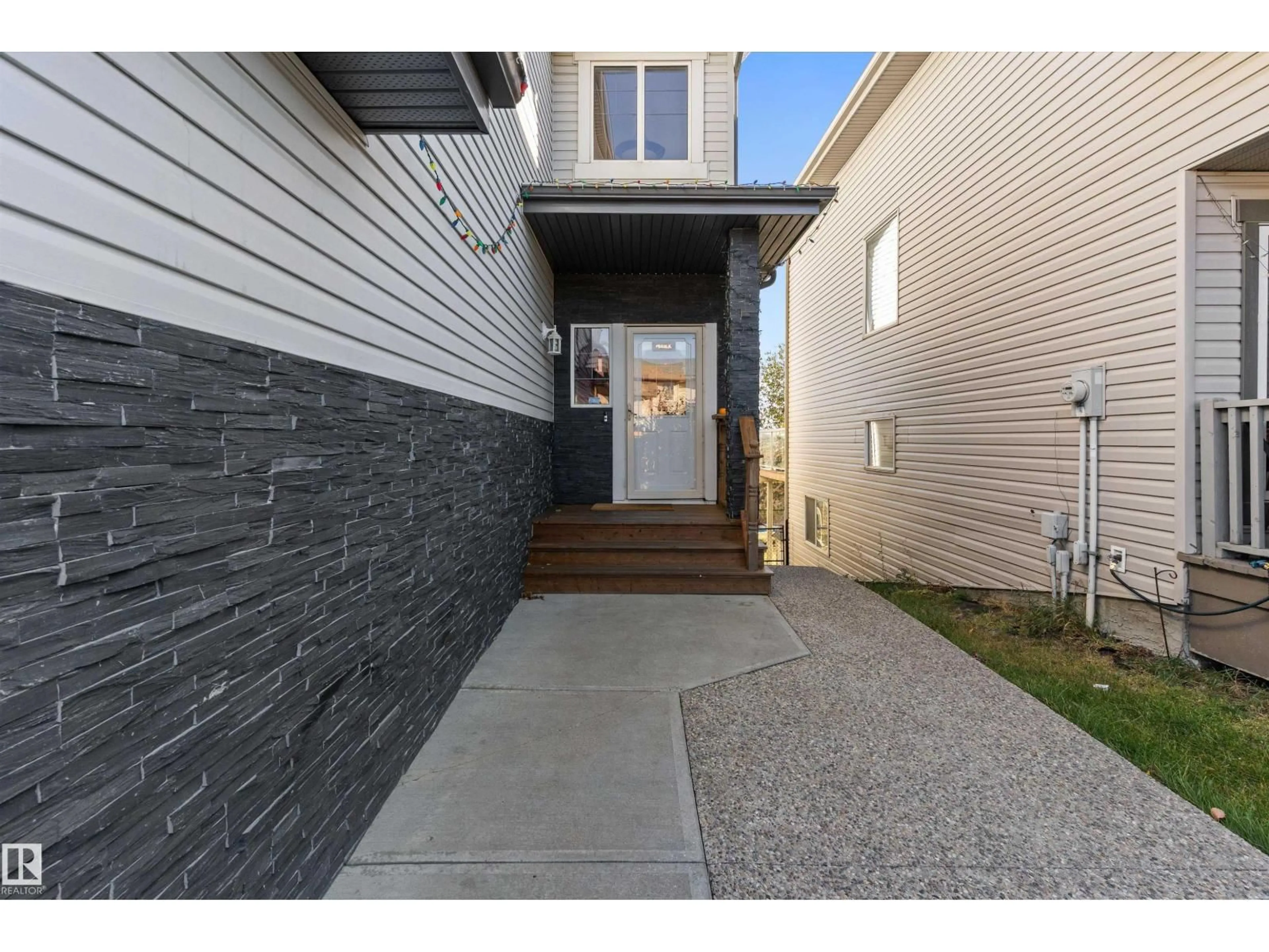 Unknown for NW - 15647 42 ST, Edmonton Alberta T5Y0C9