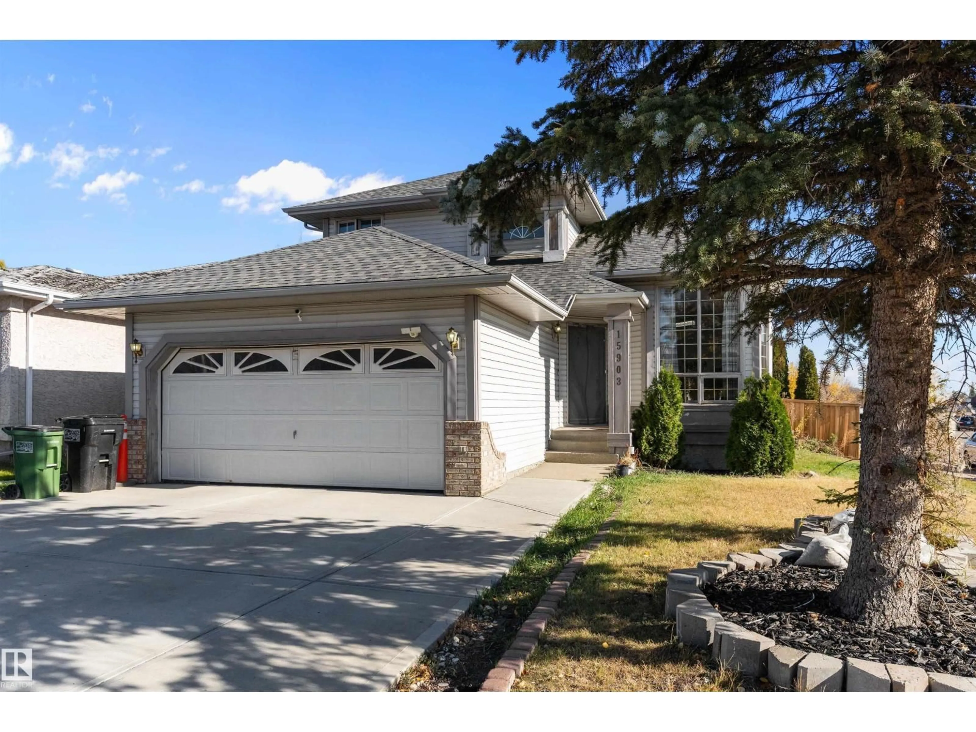 Home with vinyl exterior material, street for NW - 15903 62 ST, Edmonton Alberta T5Y2R9