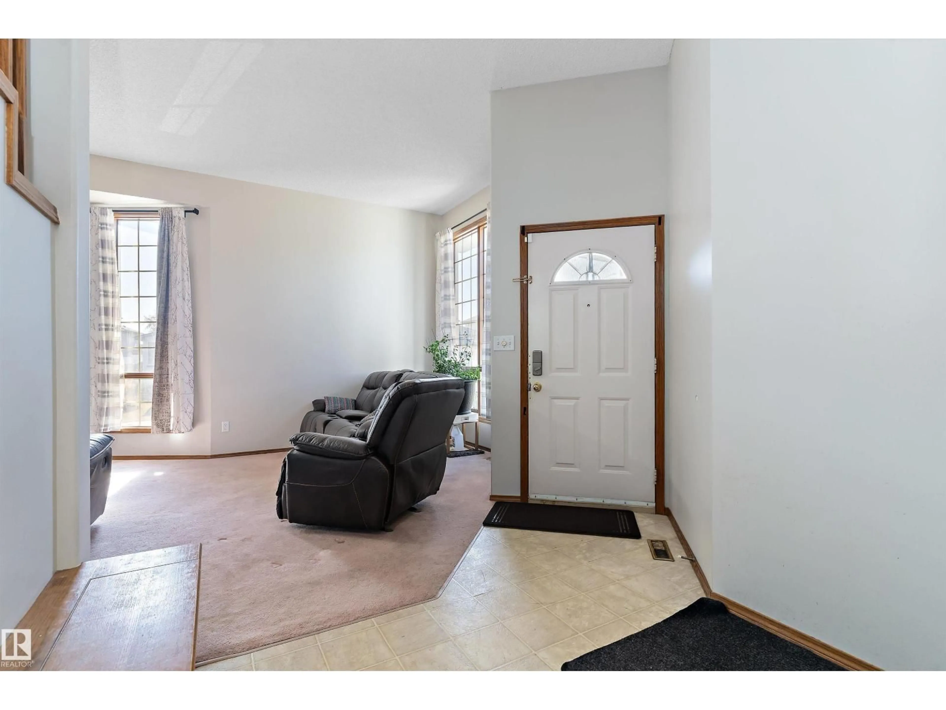 Indoor entryway for NW - 15903 62 ST, Edmonton Alberta T5Y2R9