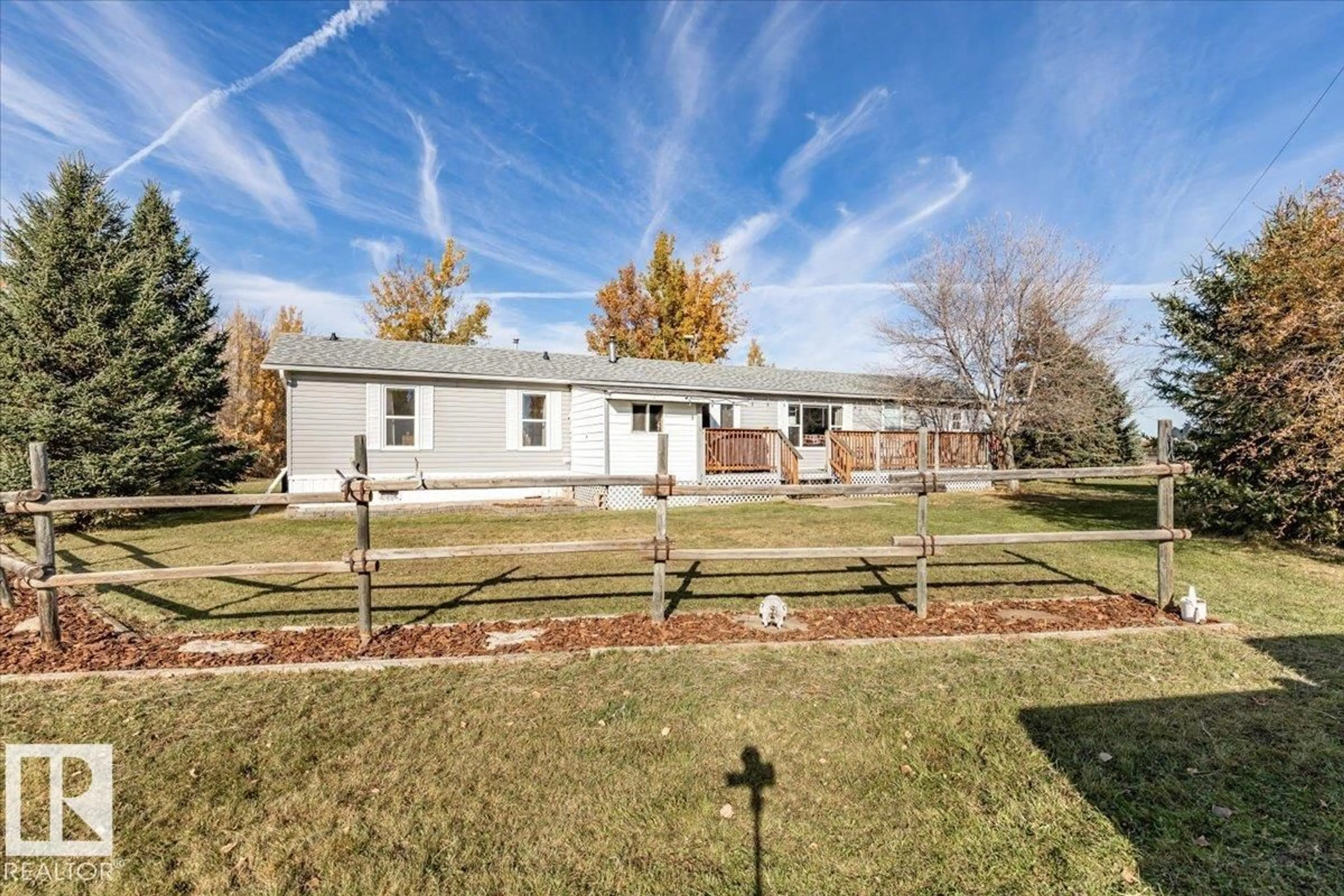 A pic from outside/outdoor area/front of a property/back of a property/a pic from drone, street for 28154 TWP RD, Rural Leduc County Alberta T0C2P0