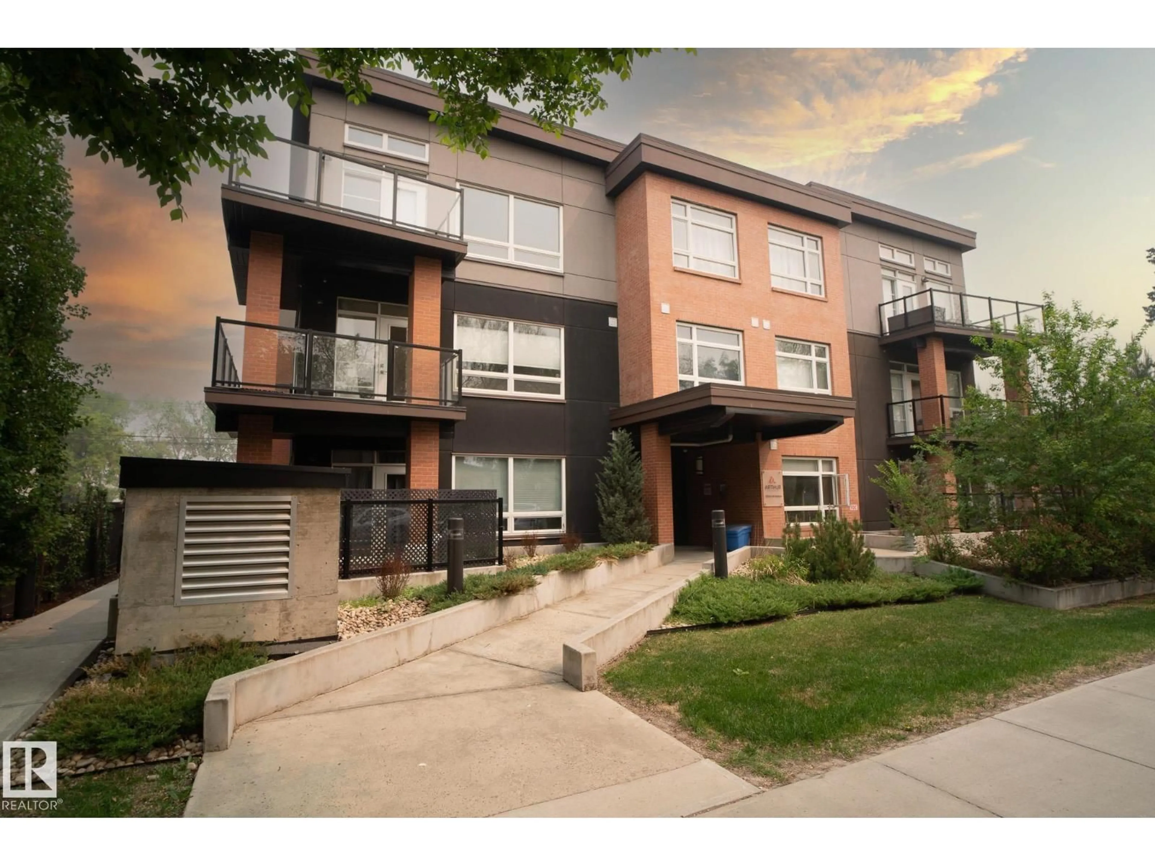 Unknown for #103 - 10606 84 AV, Edmonton Alberta T6E2H6