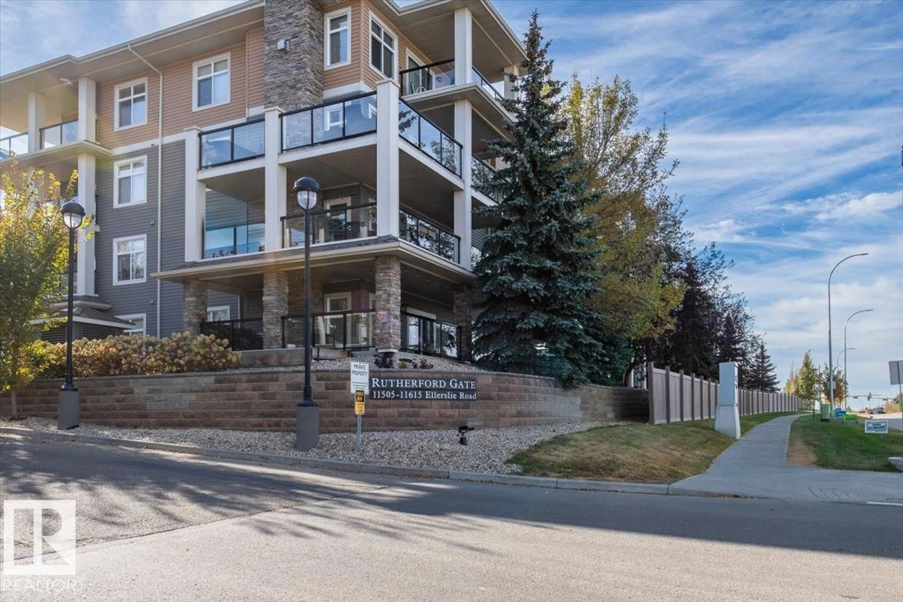 A pic from outside/outdoor area/front of a property/back of a property/a pic from drone, mountain view for 423 - 11603 ELLERSLIE RD, Edmonton Alberta T6W0J3