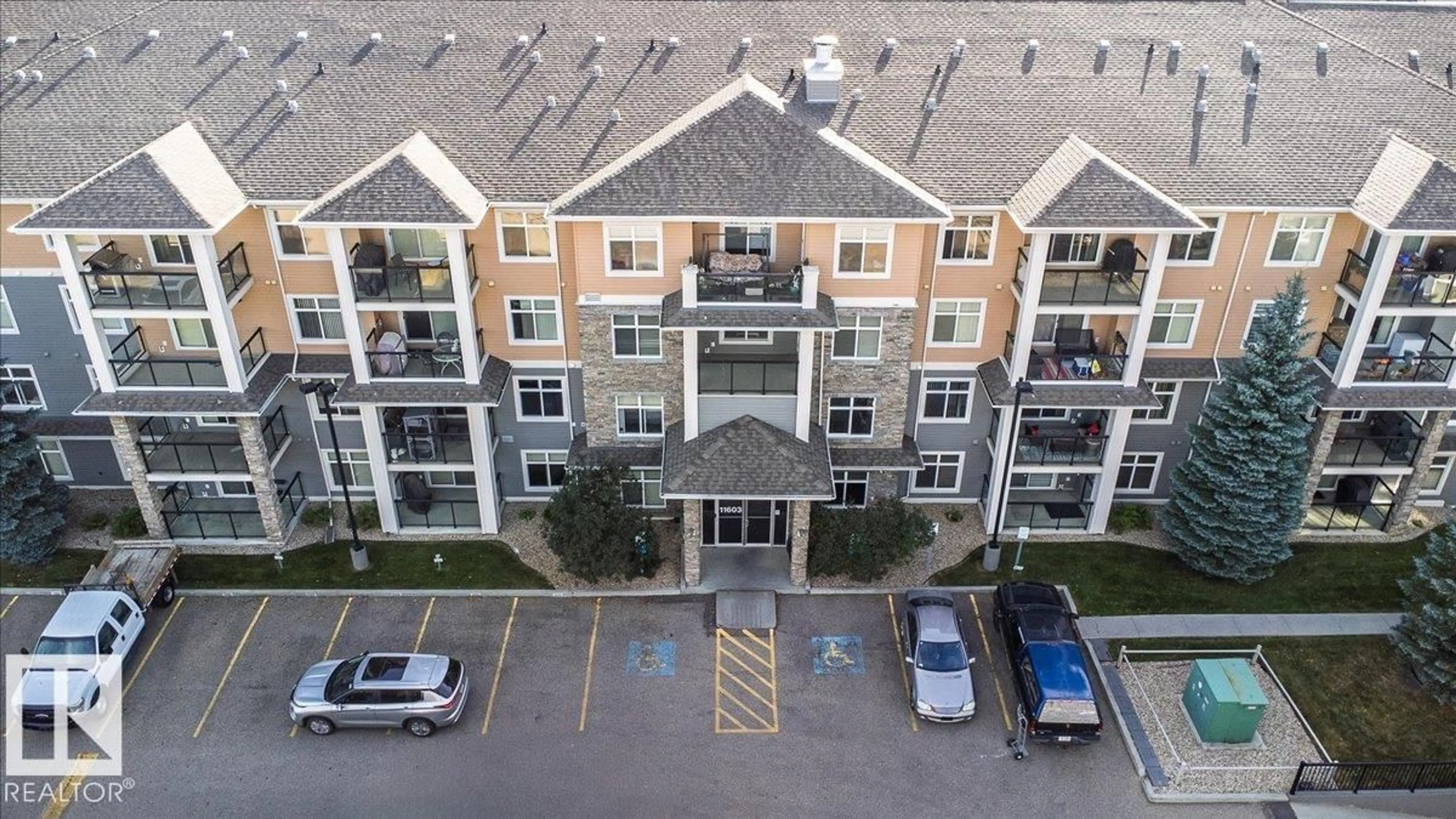 A pic from outside/outdoor area/front of a property/back of a property/a pic from drone, building for 423 - 11603 ELLERSLIE RD, Edmonton Alberta T6W0J3