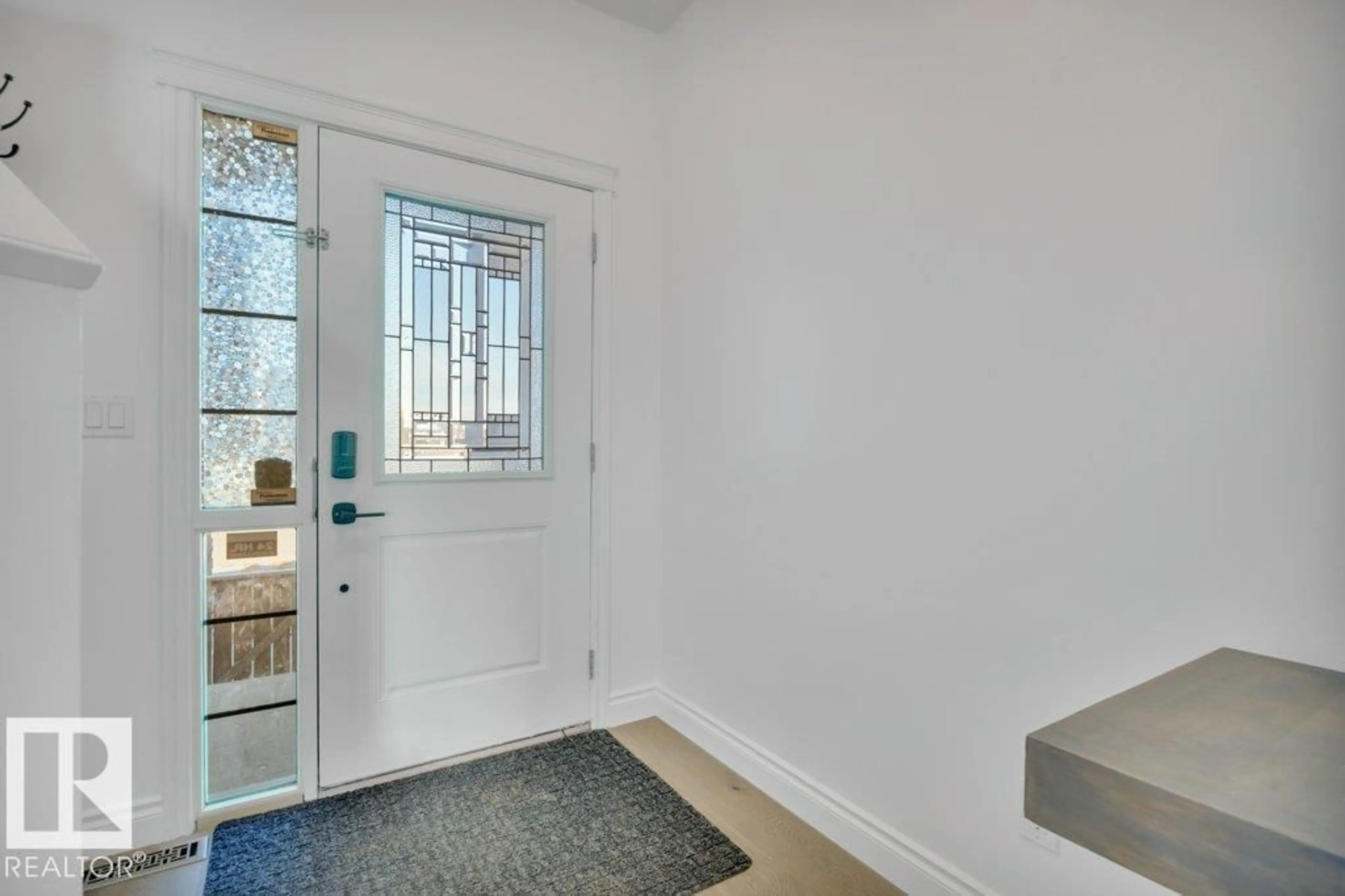 Indoor entryway for 1 SOUTHFORK CL, Leduc Alberta T9E0P3