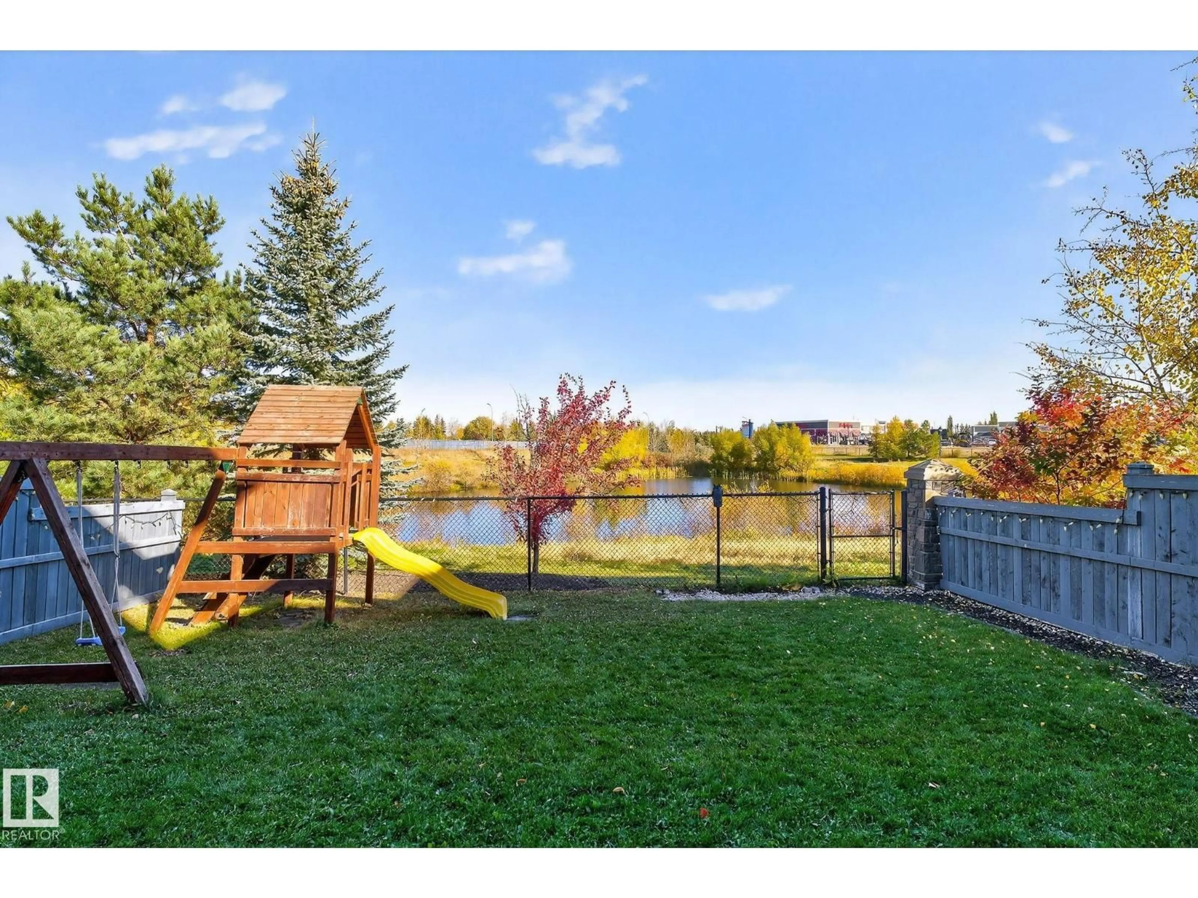 A pic from outside/outdoor area/front of a property/back of a property/a pic from drone, water/lake/river/ocean view for 3841 GALLINGER LO, Edmonton Alberta T5T4G7