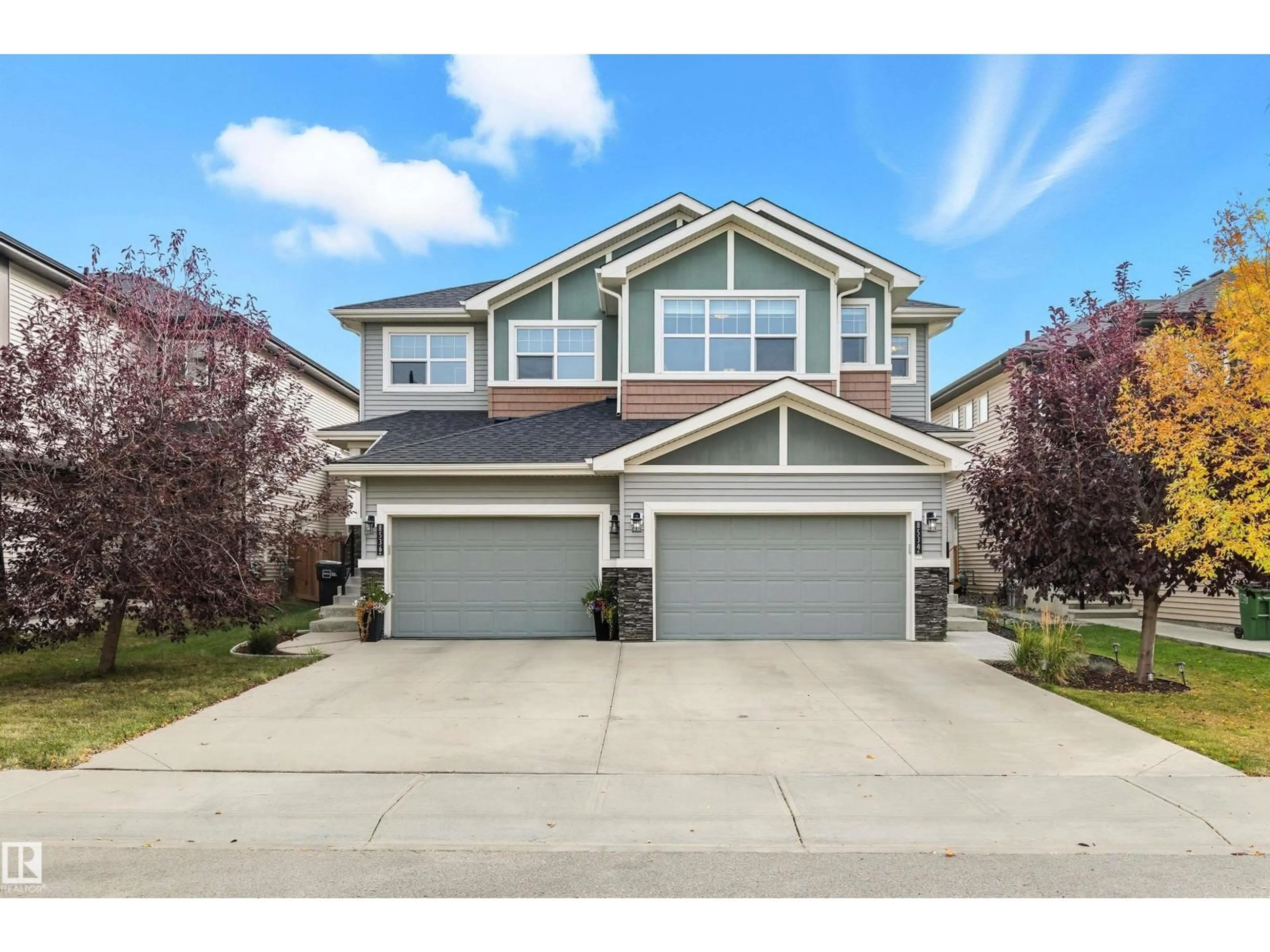 Home with vinyl exterior material, street for 8534 CUSHING PL, Edmonton Alberta T6W3L2
