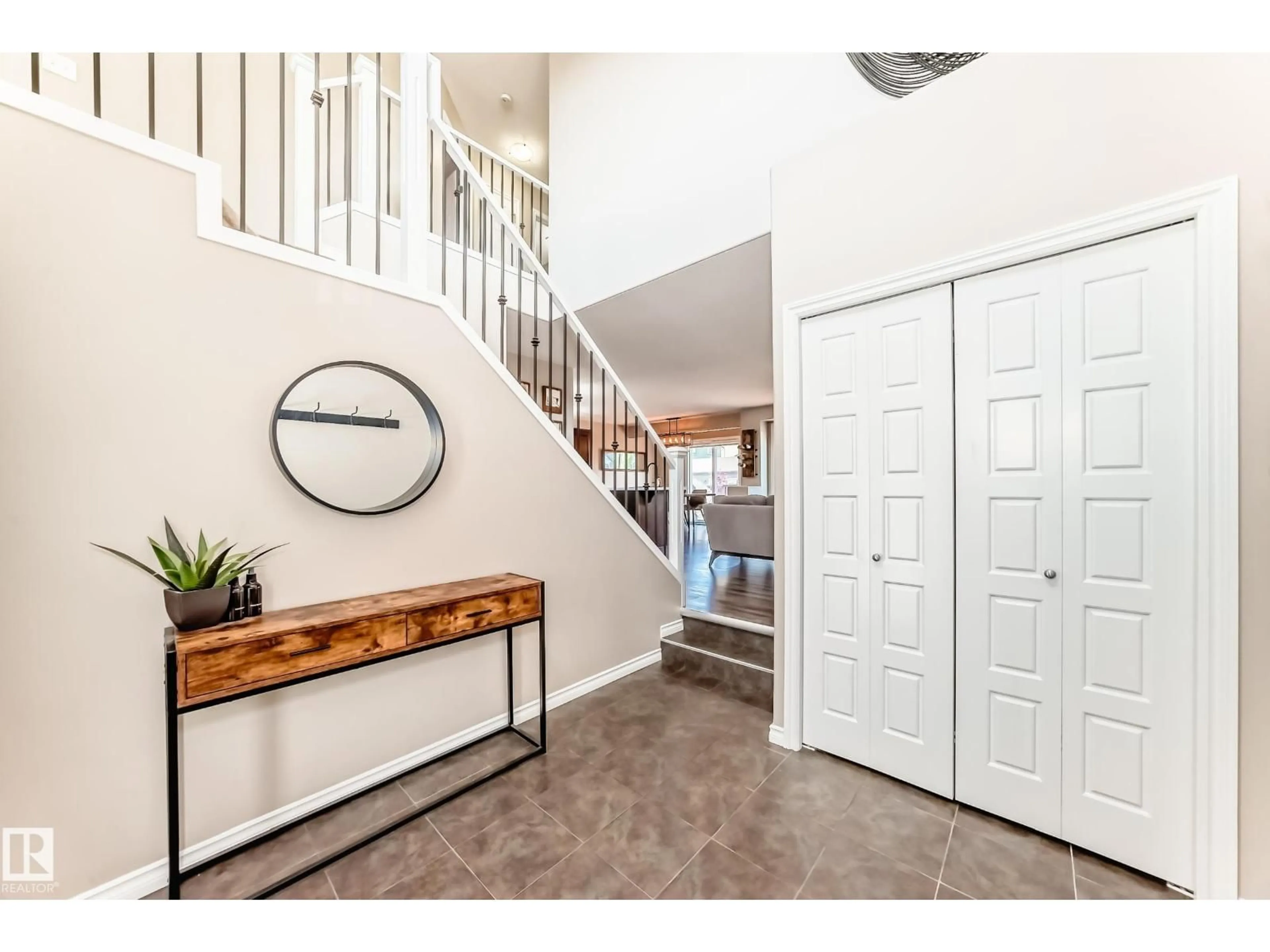 Indoor entryway for NW - 2105 32A ST, Edmonton Alberta T6T0K4