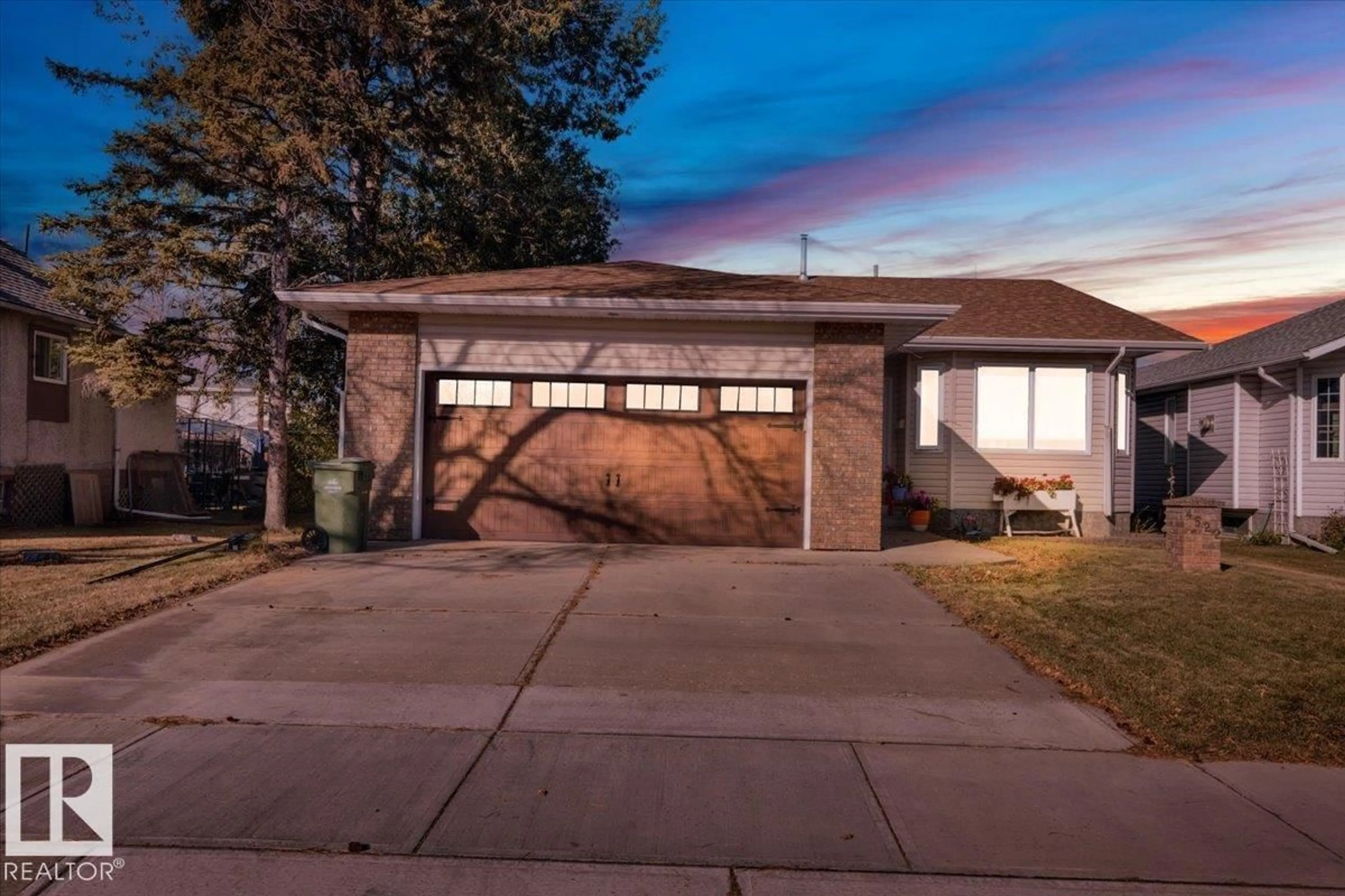 Home with brick exterior material, street for 4522 53 AV, Leduc Alberta T9E5X1