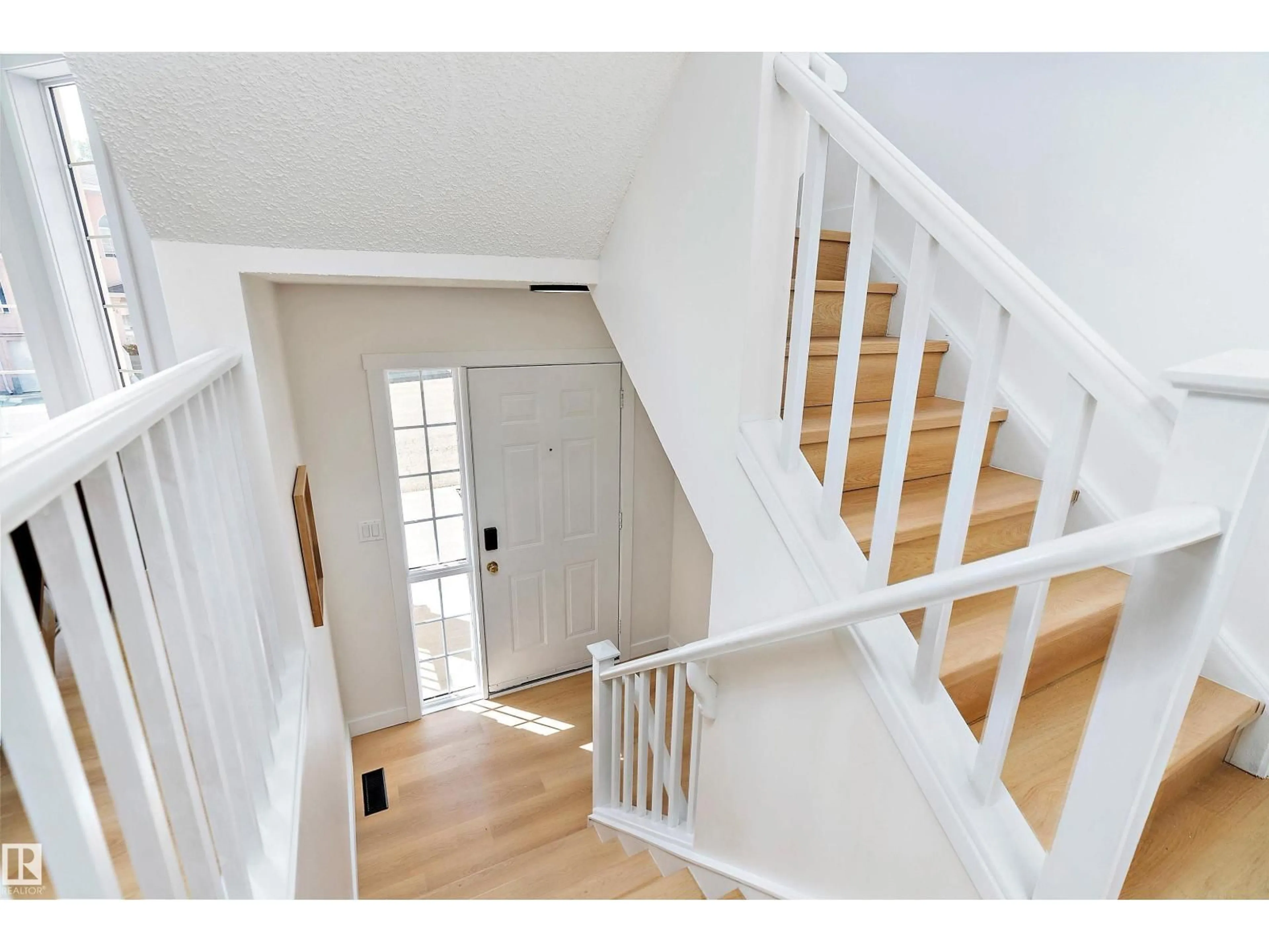 Unknown for #14 - 11105 9 AV, Edmonton Alberta T6J6Z4