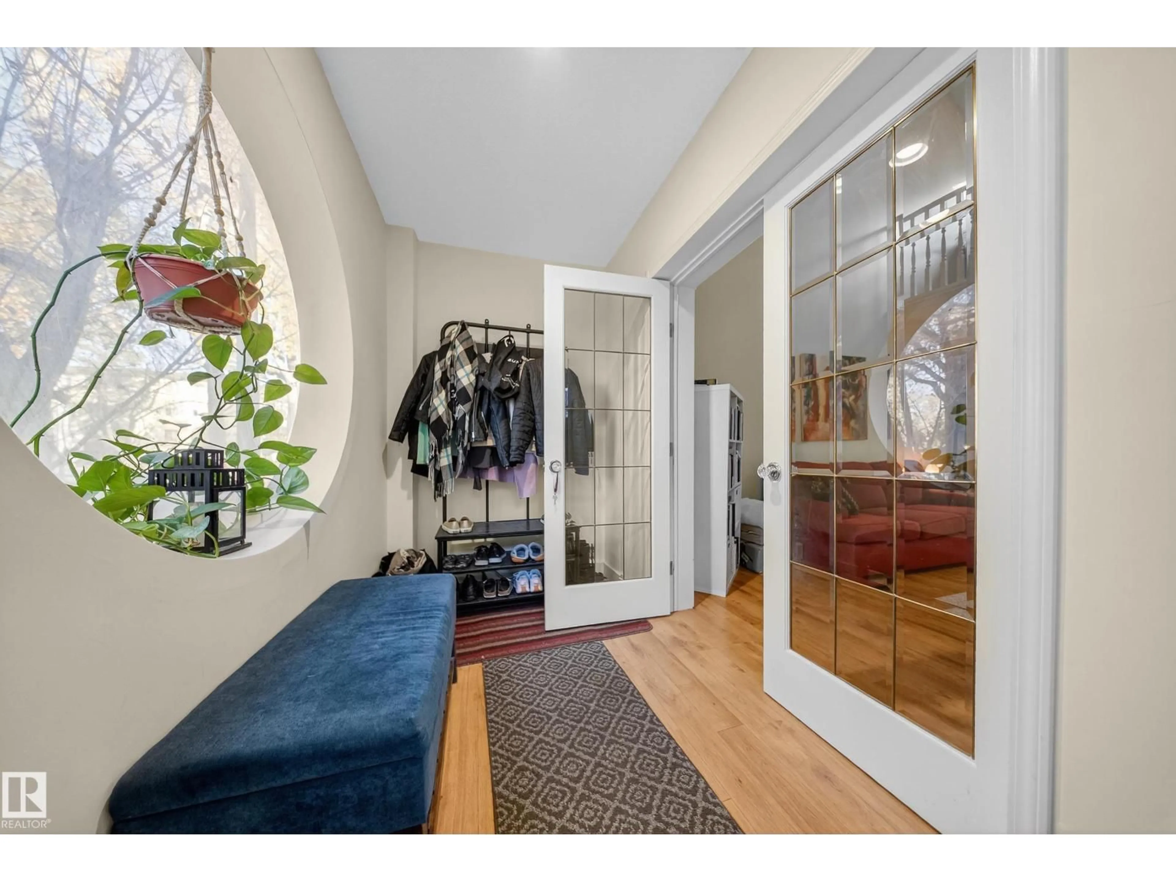 Indoor entryway for 11307 102 AV, Edmonton Alberta T5P0P6