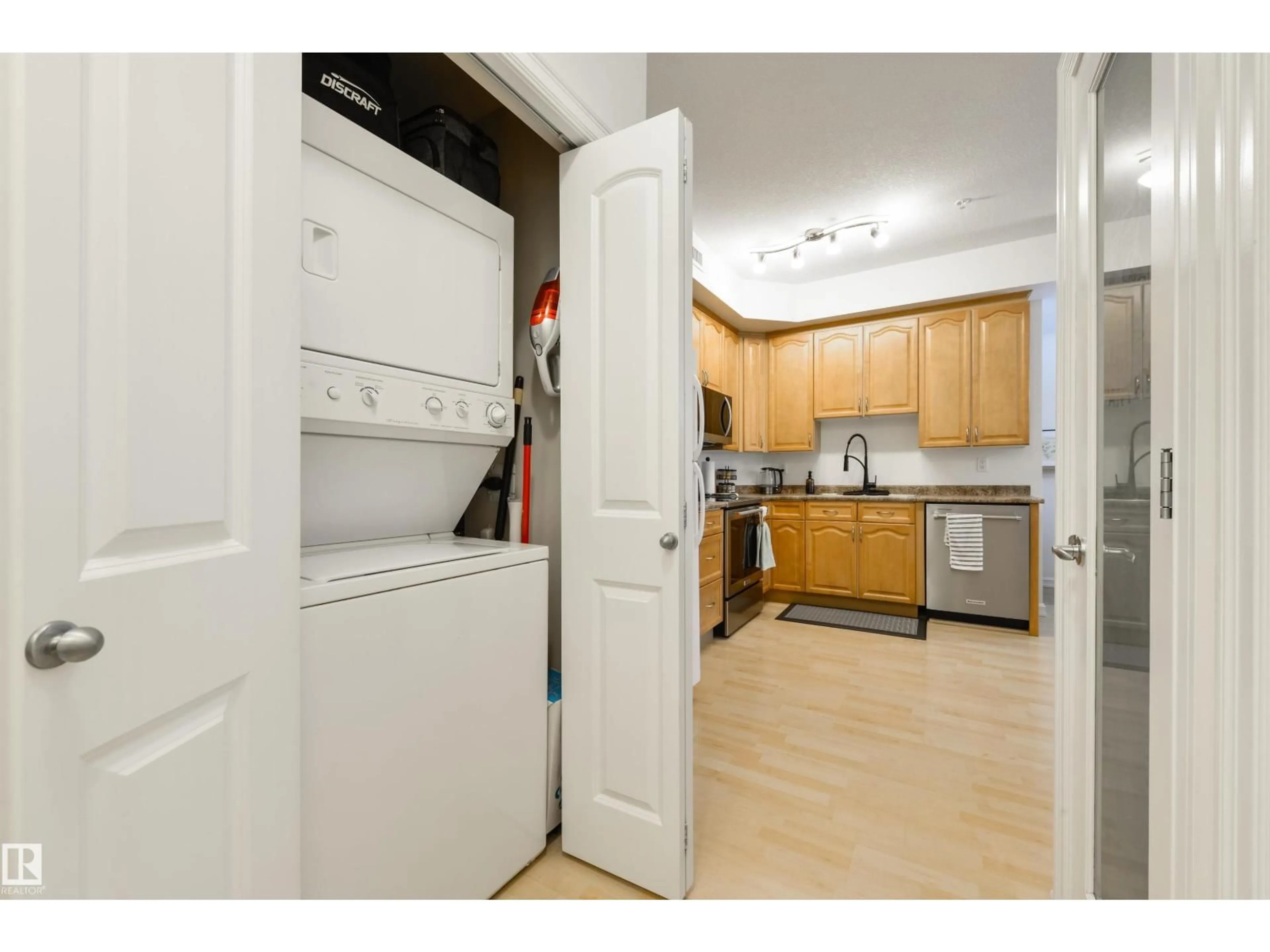 Standard kitchen, unknown for #304 - 10630 78 AV, Edmonton Alberta T6E1P5