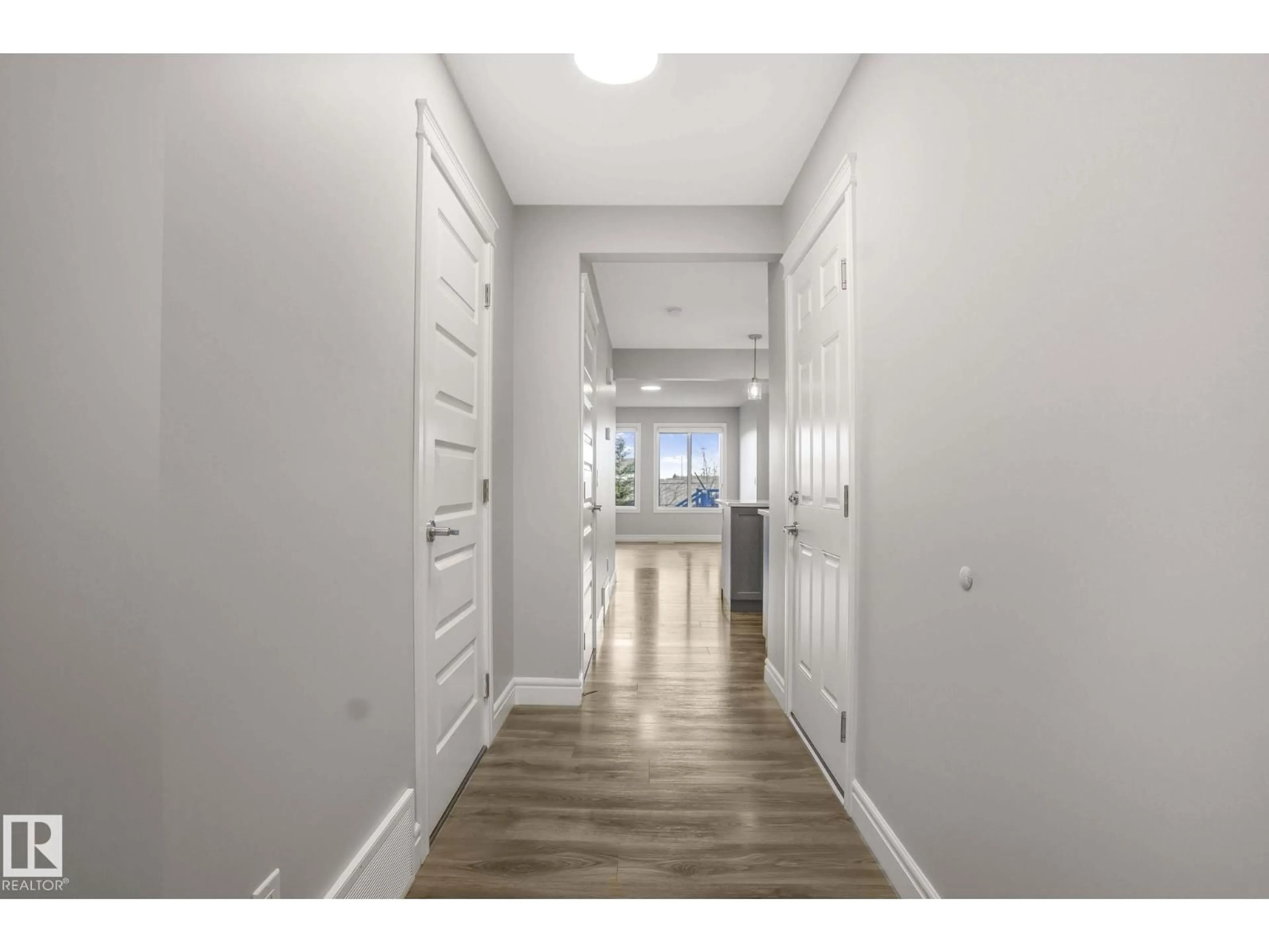 Indoor entryway for SW - 7615 KORULUK PL, Edmonton Alberta T6W4R7