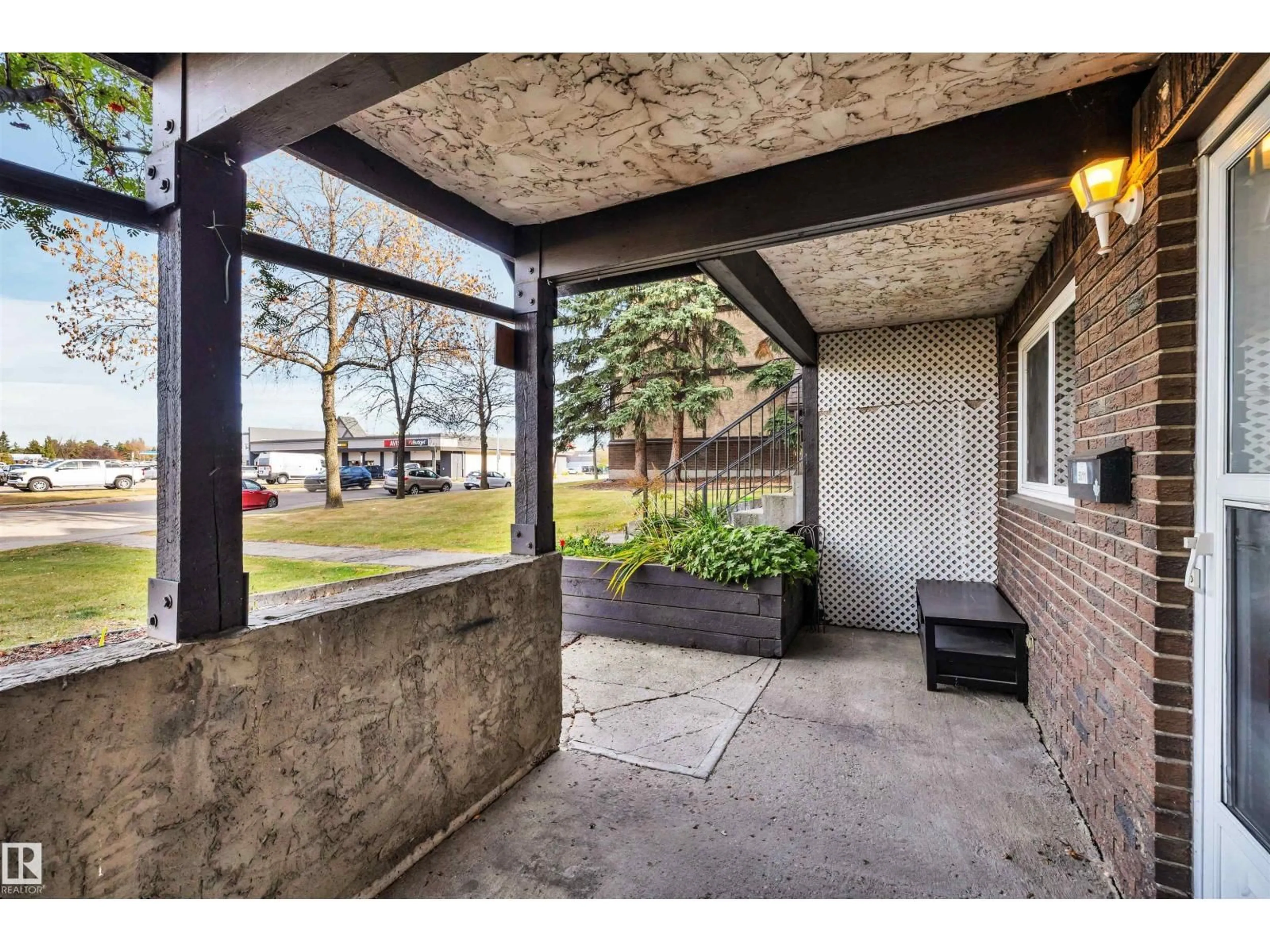 Unknown for 5011 TUDOR GL, St. Albert Alberta T8N3V4