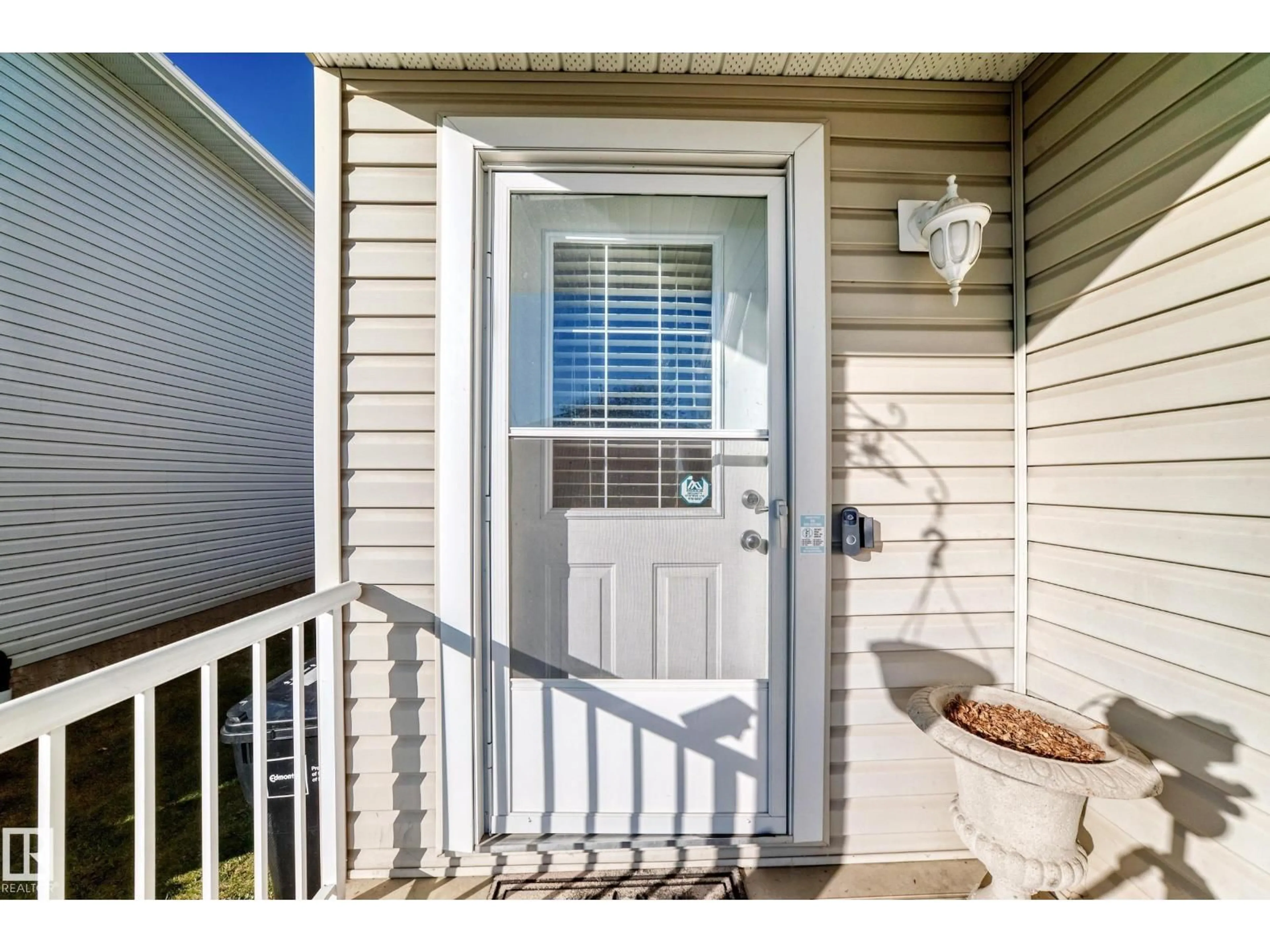 Unknown for 16320 56 ST, Edmonton Alberta T5Y3L3