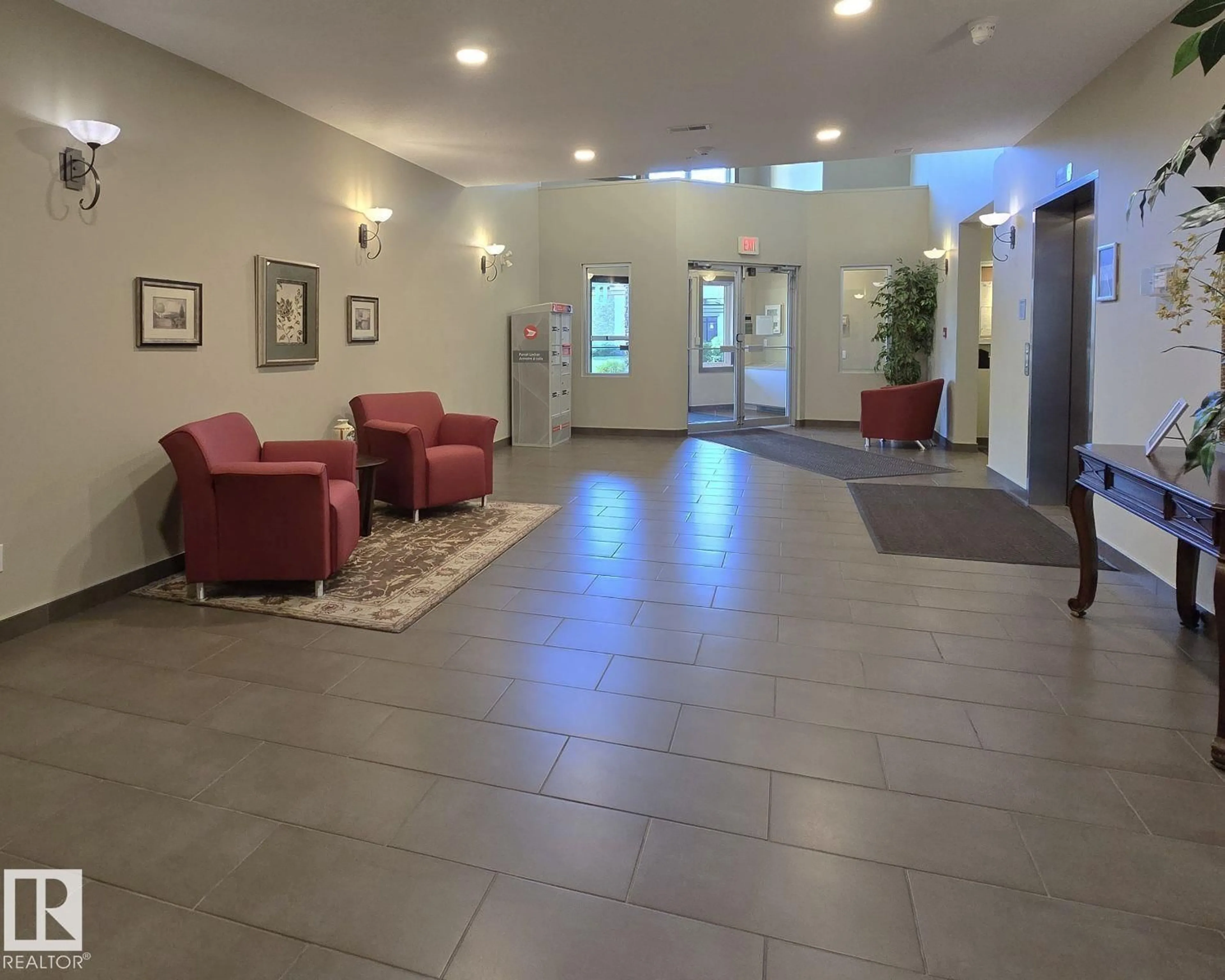 Lobby for 160 - 318 MAGRATH RD, Edmonton Alberta T6R3T7