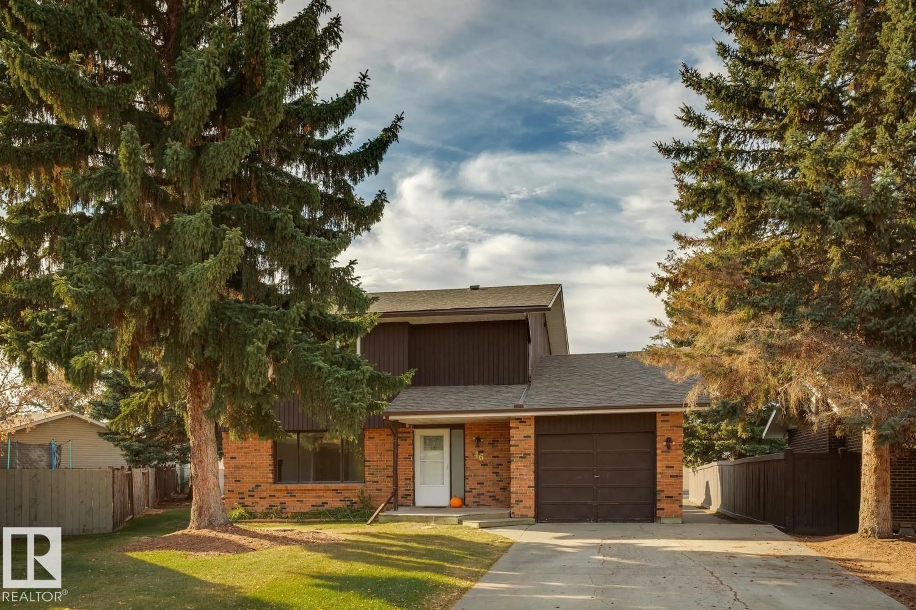 Home with brick exterior material, street for 46 UMBACH RD, Stony Plain Alberta T7Z1G1