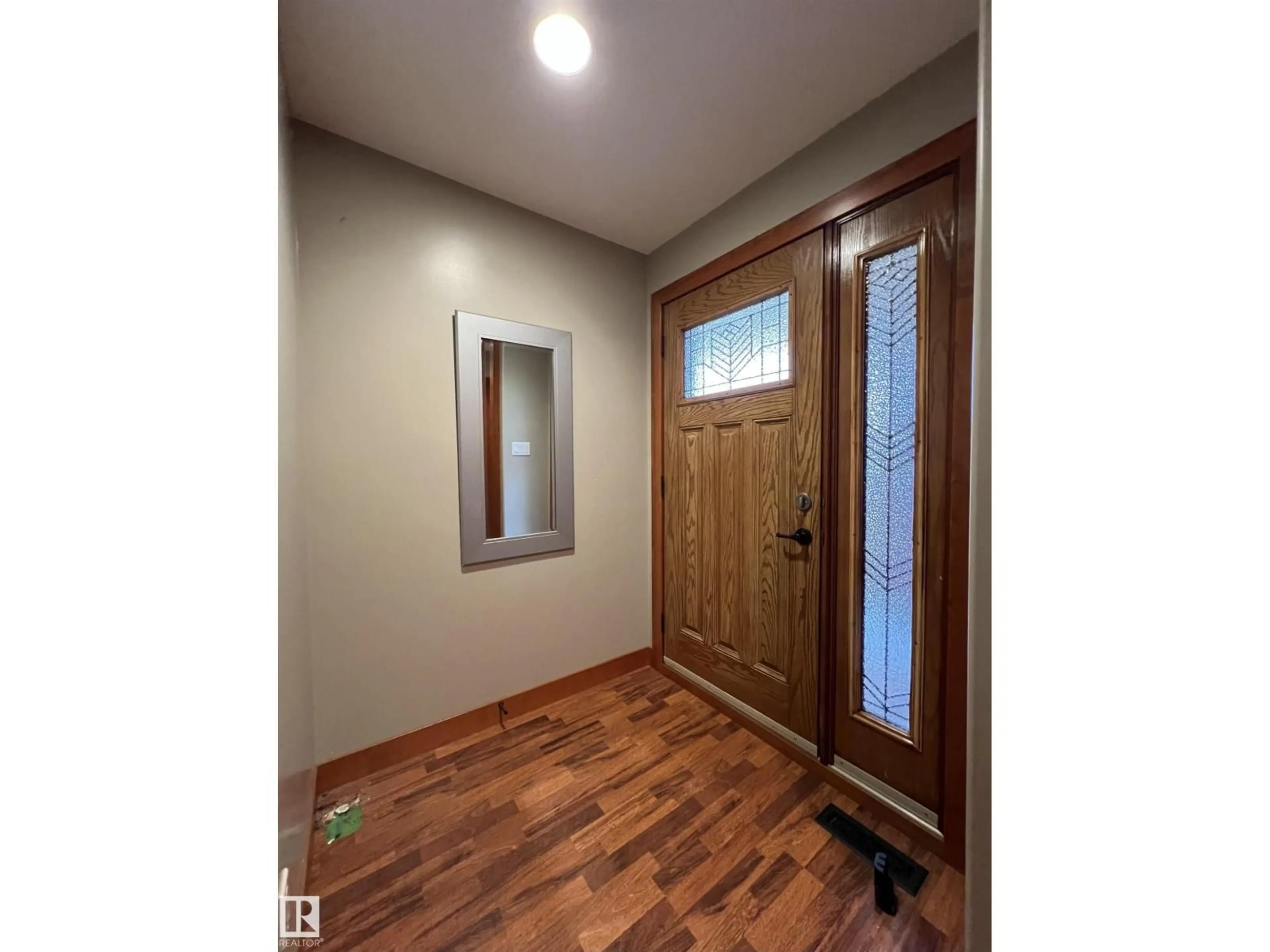 Indoor entryway for #403 - 55101 STE. ANNE TR, Rural Lac Ste. Anne County Alberta T0E1A1