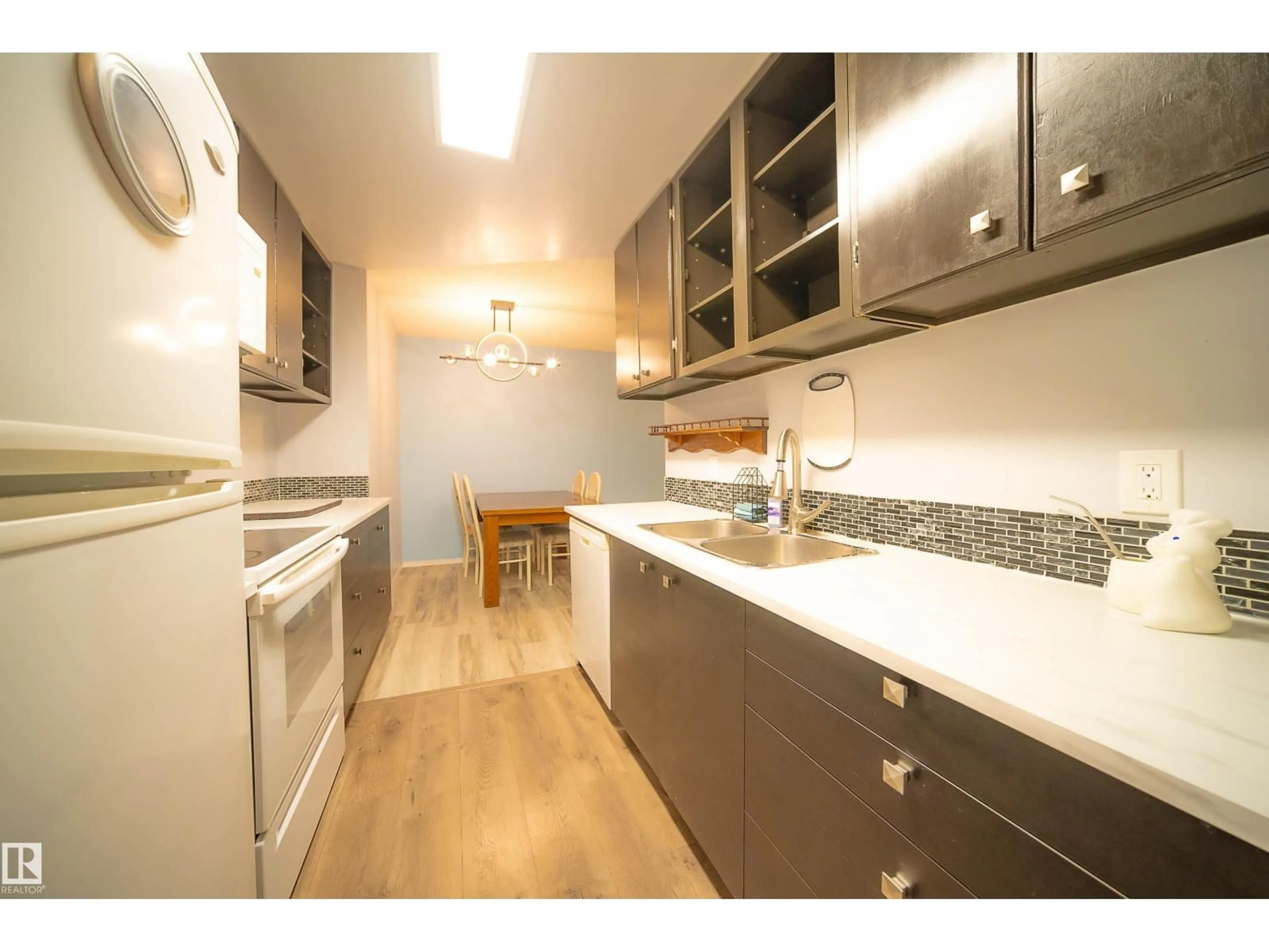 Standard kitchen, wood/laminate floor for 408 - 10511 19 AV, Edmonton Alberta T6J5S8