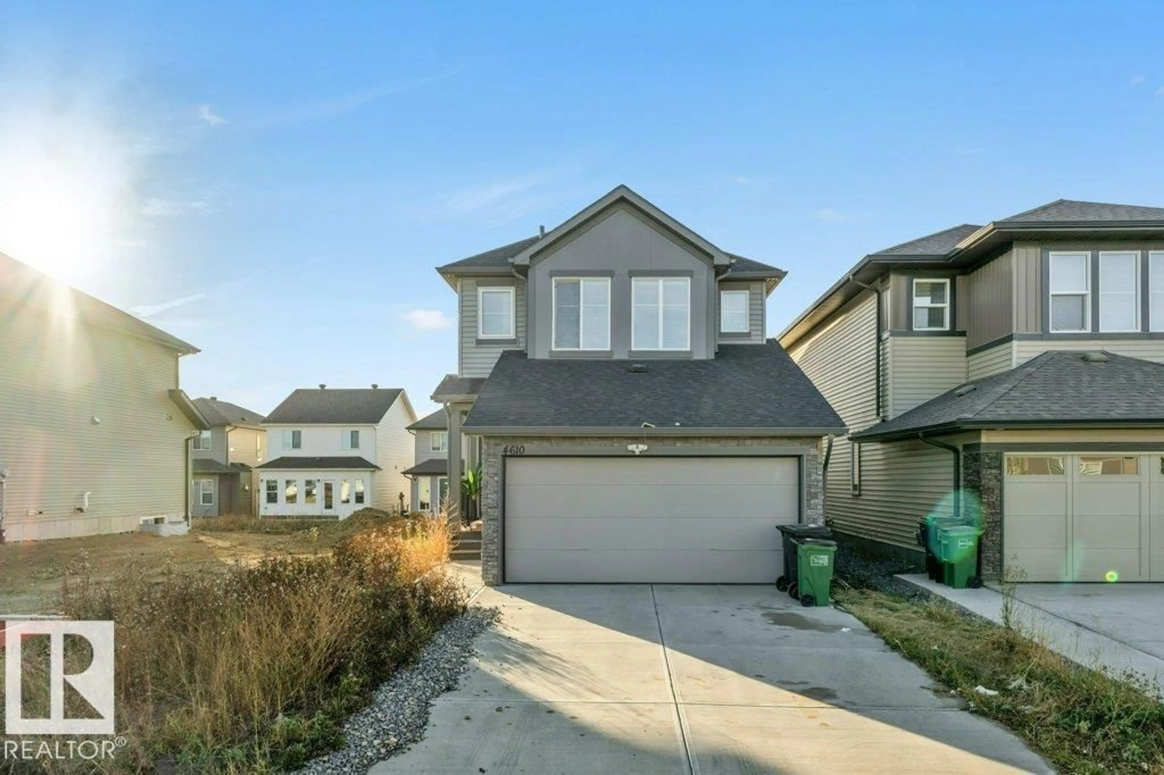 A pic from outside/outdoor area/front of a property/back of a property/a pic from drone, street for 4610 KINSELLA LANDING LD, Edmonton Alberta T6W4K1