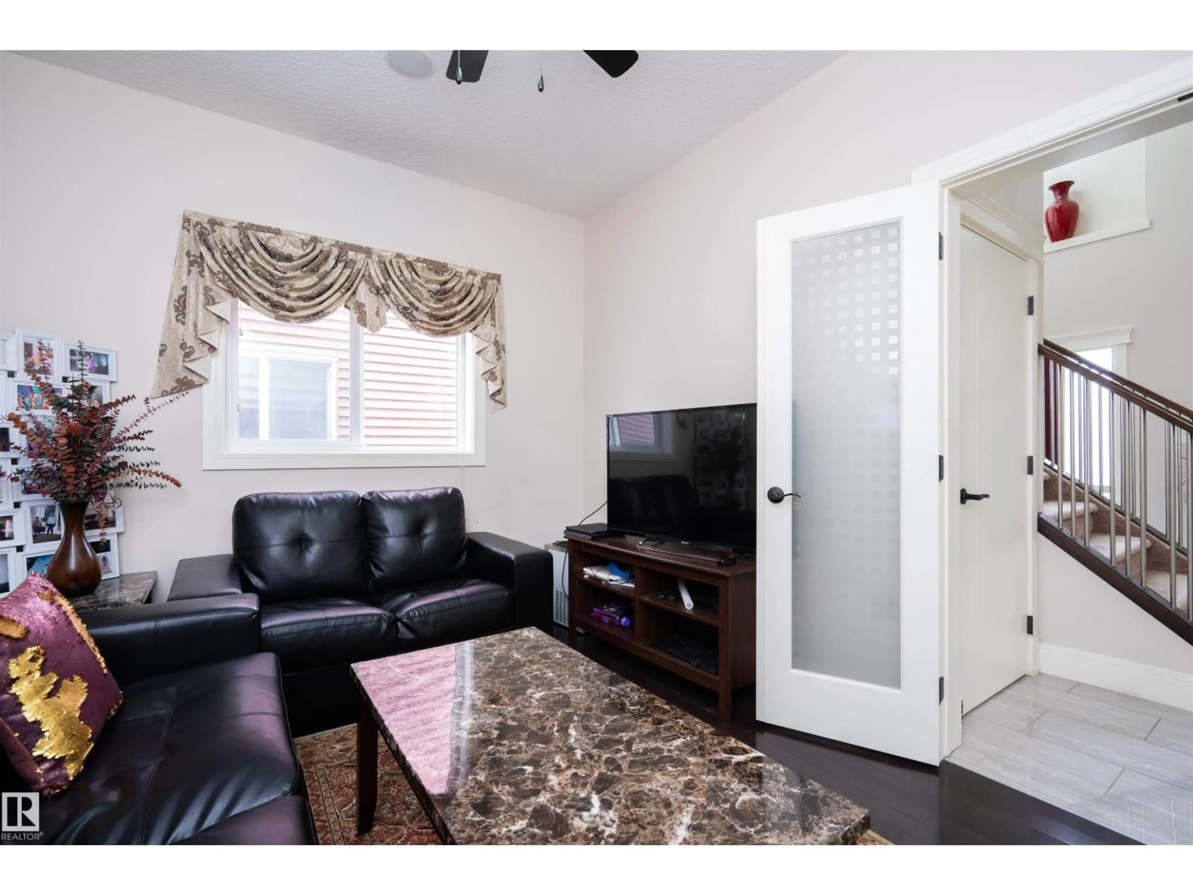 Living room with furniture, unknown for SW SW - 1908 86 ST, Edmonton Alberta T6X1A2
