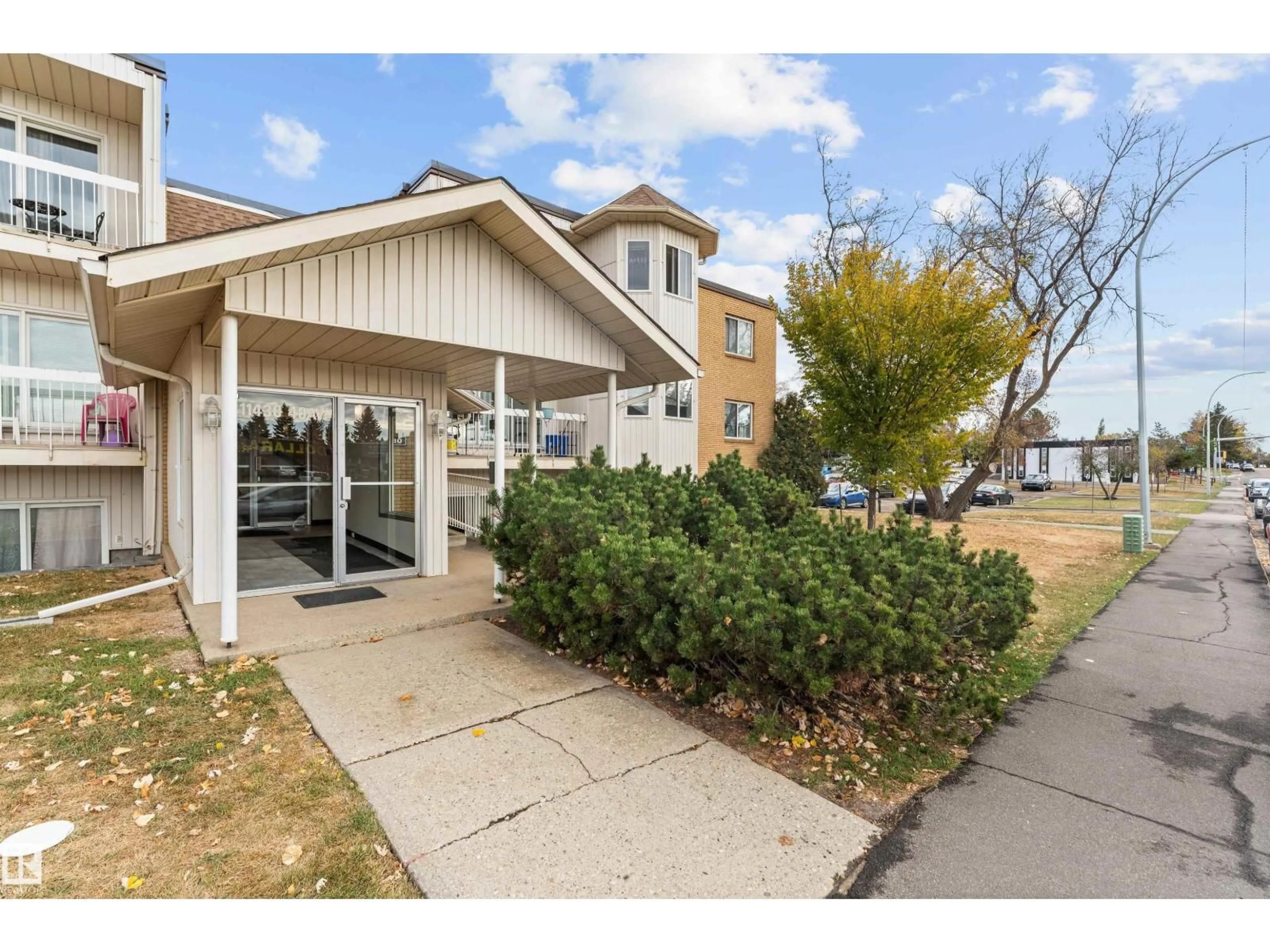 Unknown for 207 - 11430 40 AV NW, Edmonton Alberta T6J0R5
