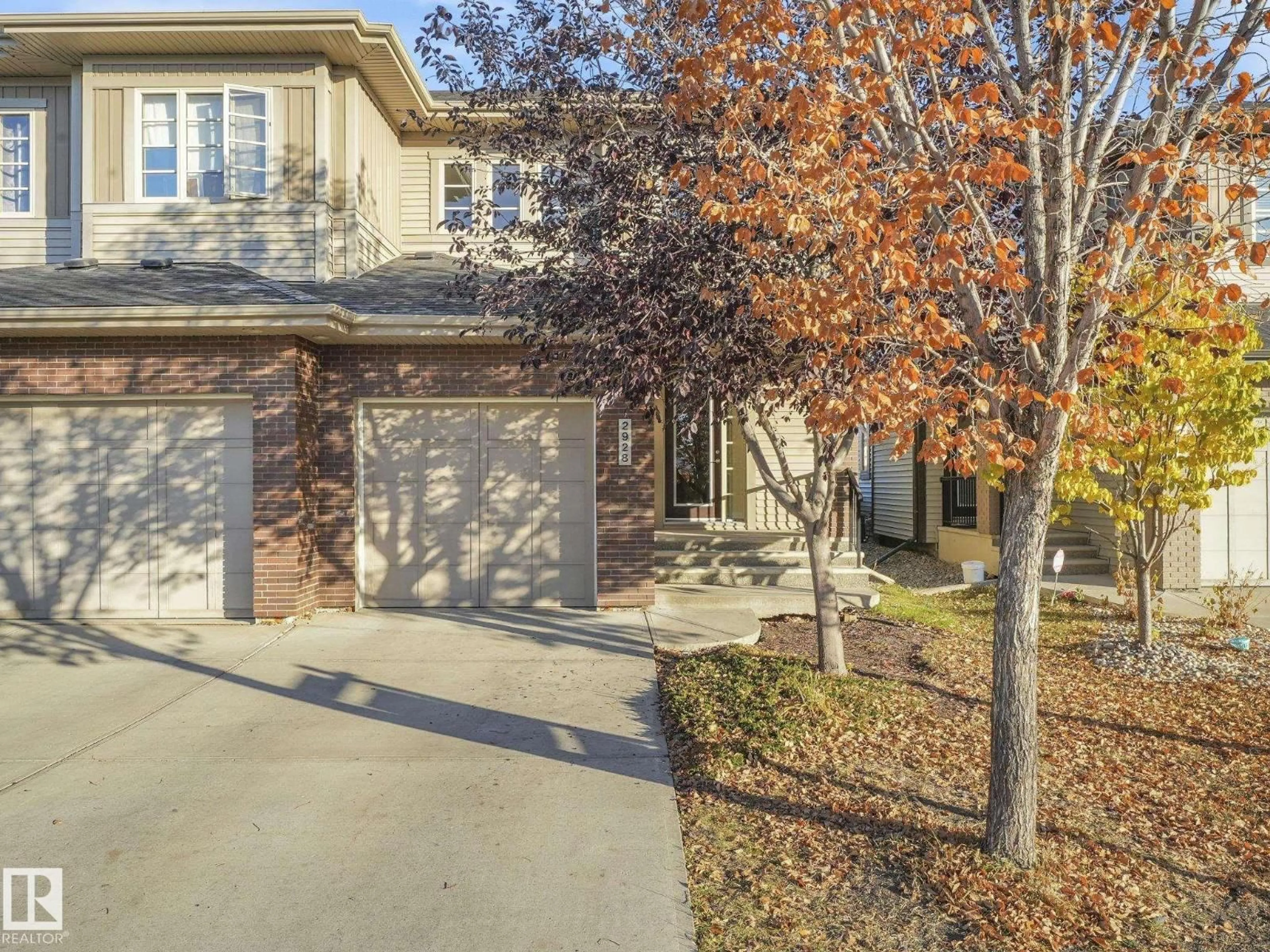 A pic from outside/outdoor area/front of a property/back of a property/a pic from drone, street for SW - 2928 ANDERSON CT, Edmonton Alberta T6W2N3
