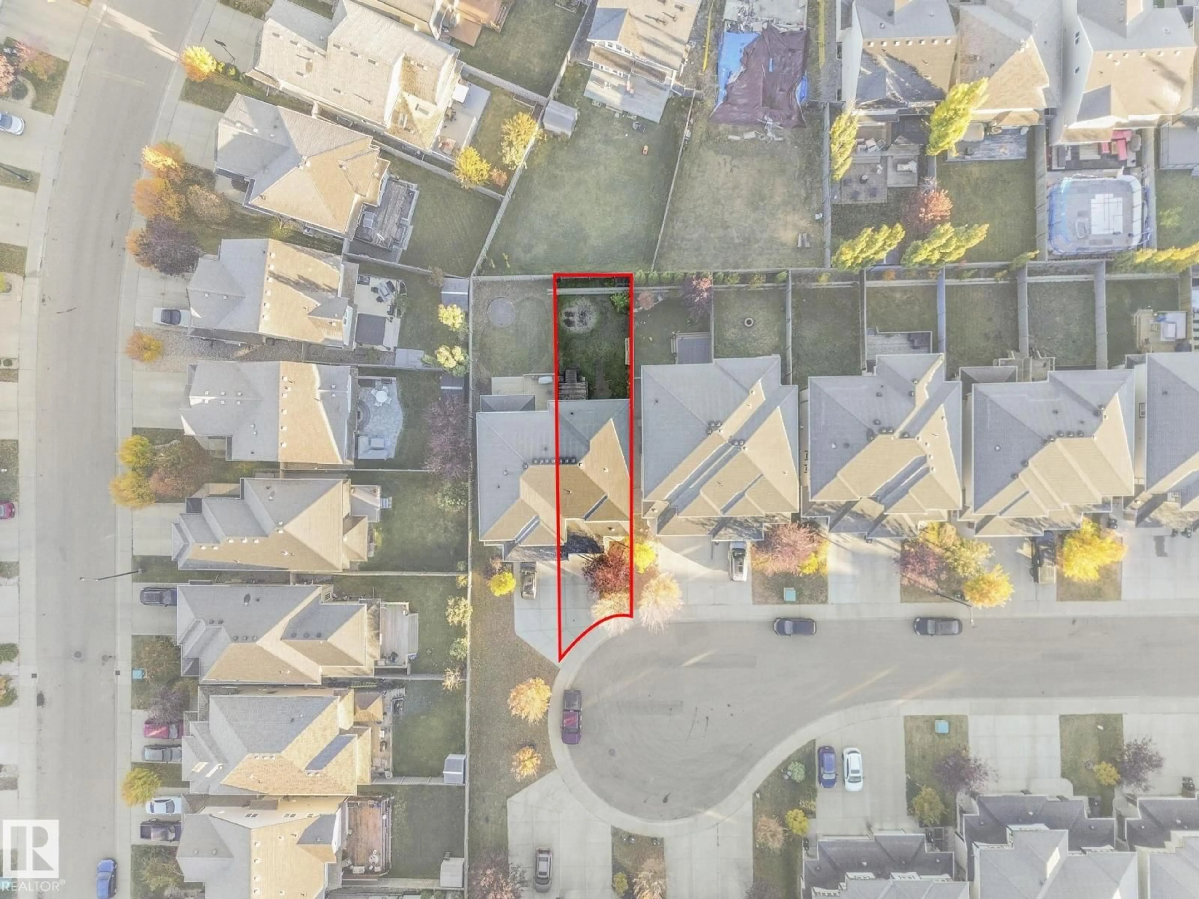 A pic from outside/outdoor area/front of a property/back of a property/a pic from drone, street for SW - 2928 ANDERSON CT, Edmonton Alberta T6W2N3