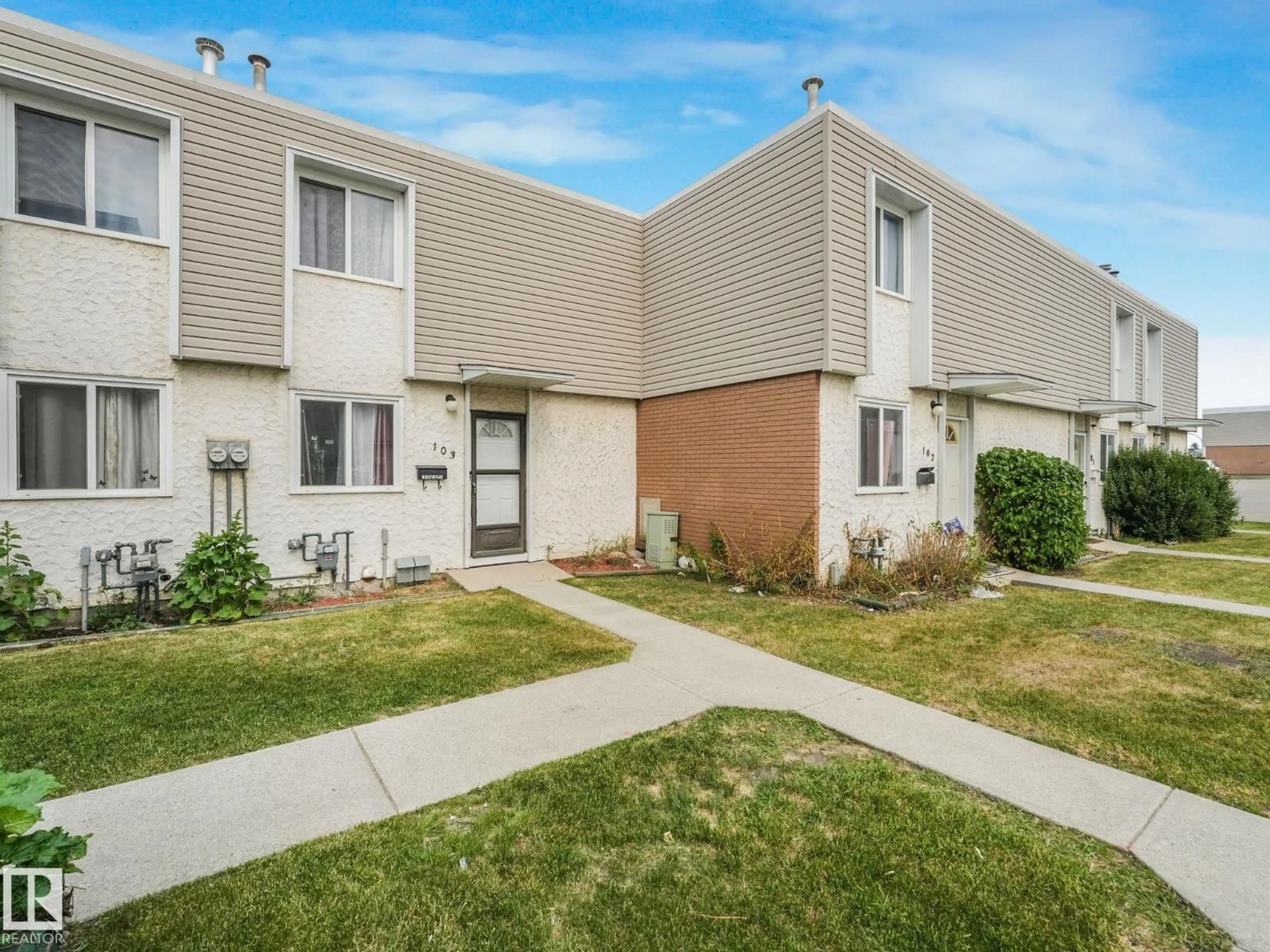 Home with vinyl exterior material, street for NW - 103 CORNELL CO, Edmonton Alberta T5C3C3
