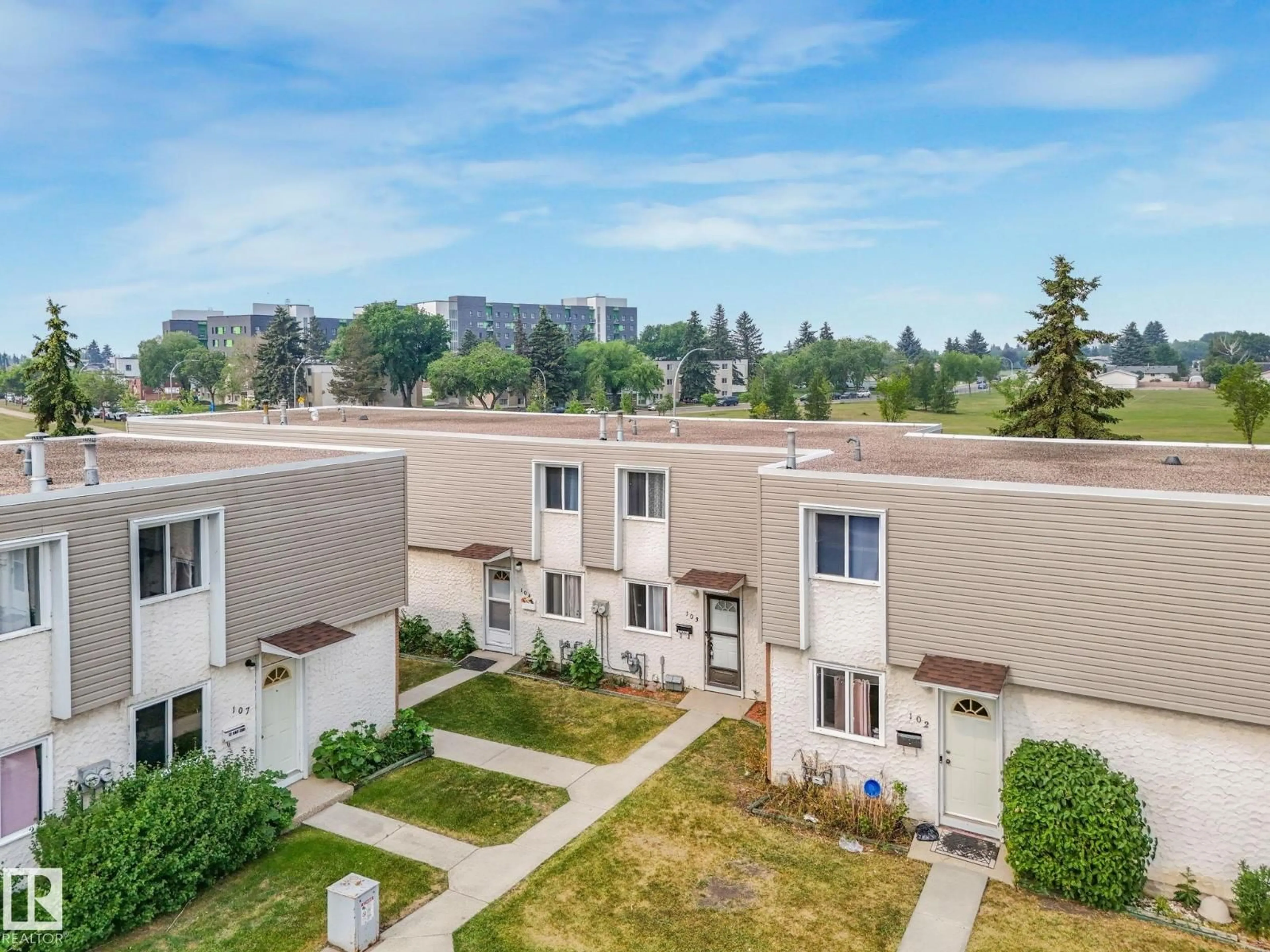 A pic from outside/outdoor area/front of a property/back of a property/a pic from drone, unknown for NW - 103 CORNELL CO, Edmonton Alberta T5C3C3