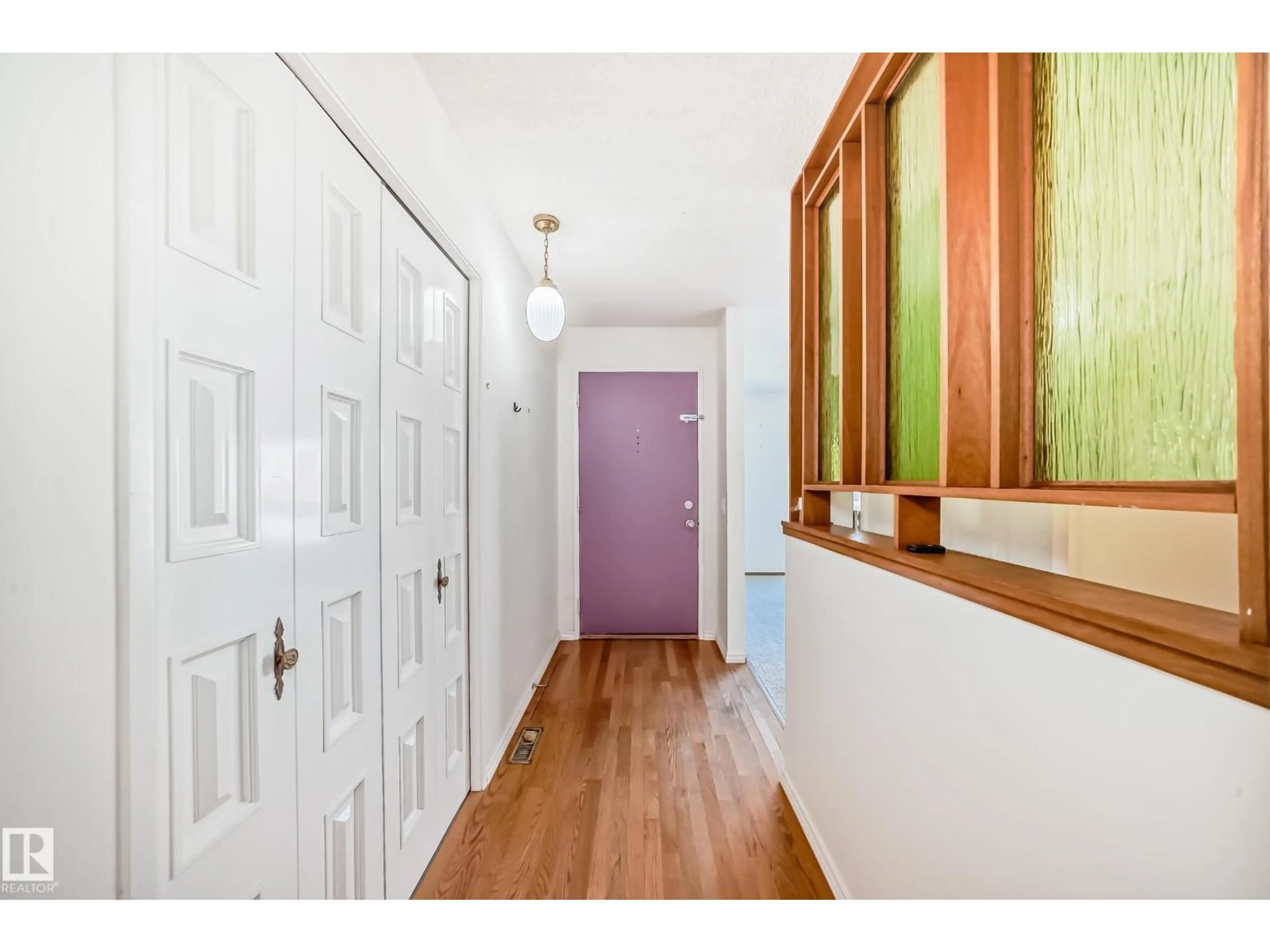 Indoor entryway for NW - 3827 105 ST, Edmonton Alberta T5K0Z5