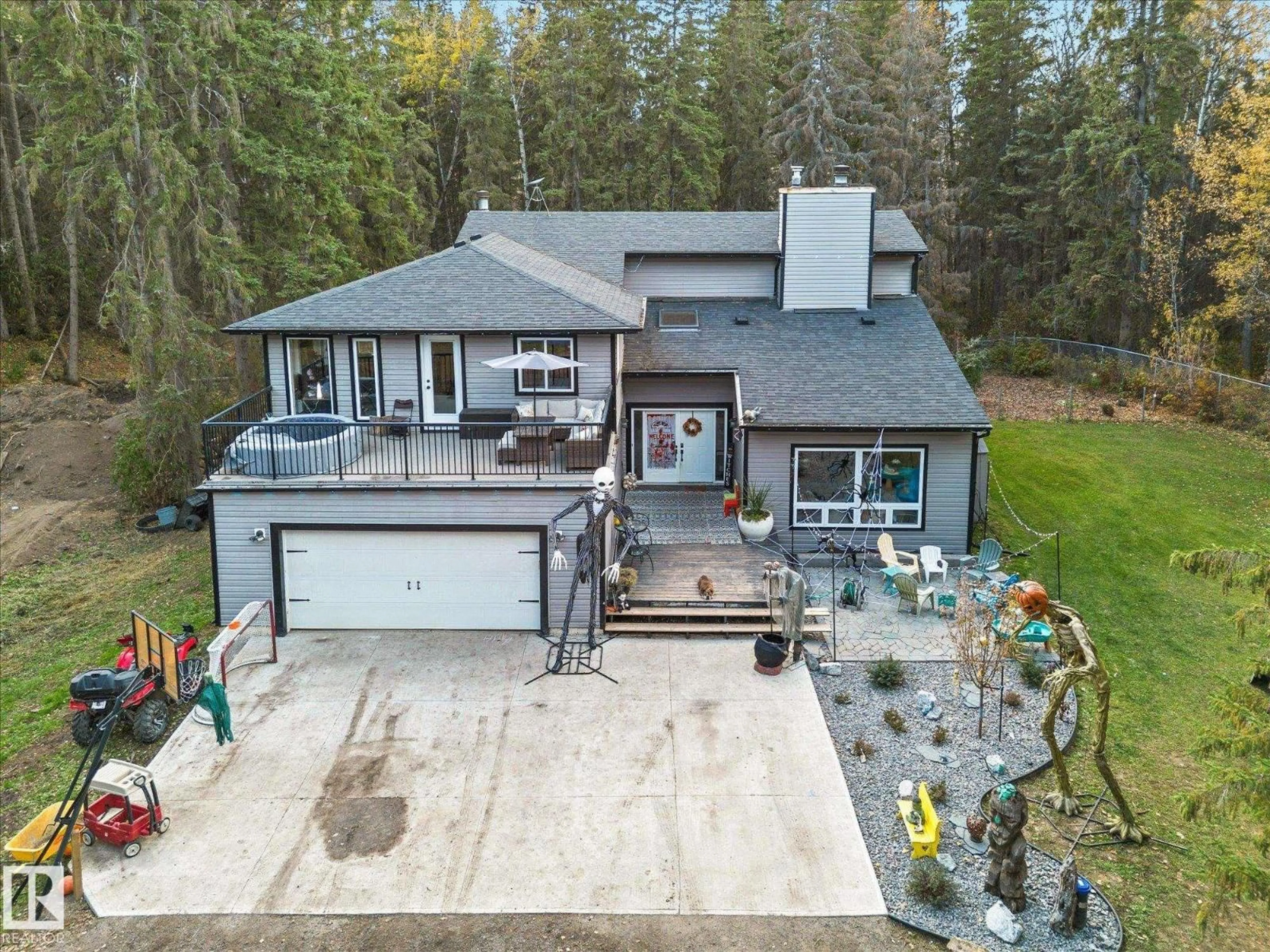 A pic from outside/outdoor area/front of a property/back of a property/a pic from drone, unknown for 22 52420 RGE ROAD 13, Rural Parkland County Alberta T7Y2C1
