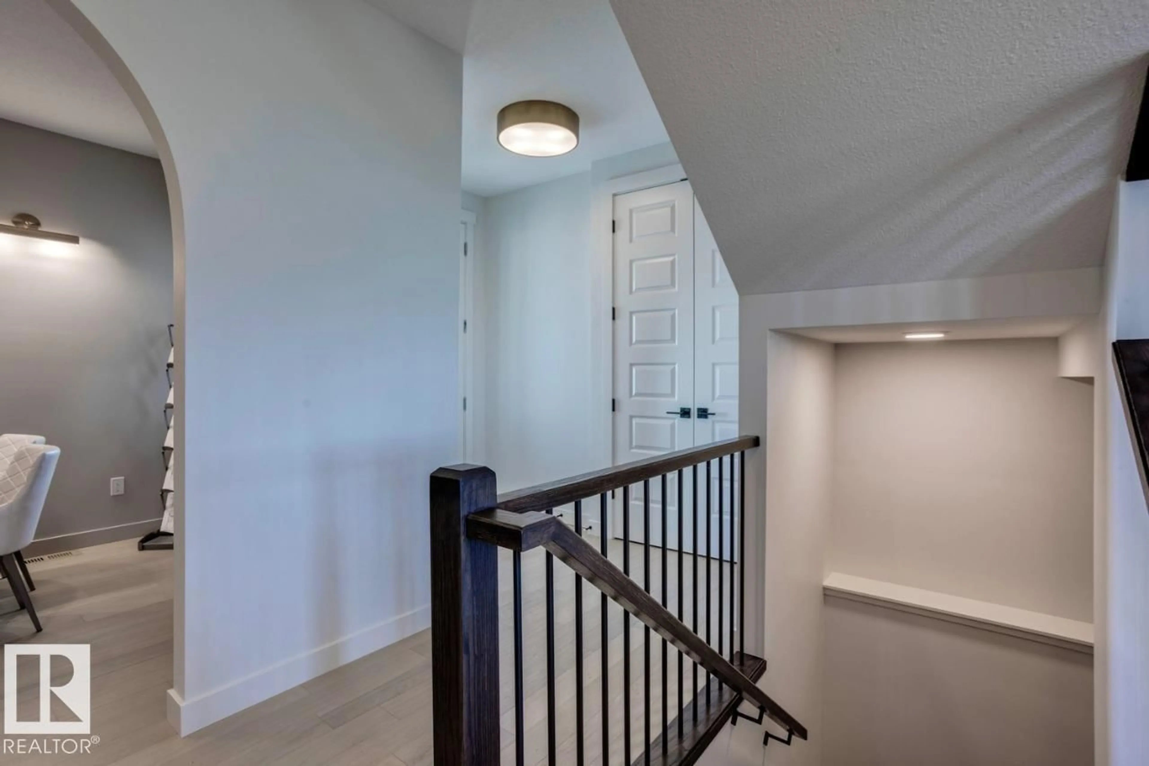 Indoor entryway for 73 JUBILATION DR, St. Albert Alberta T8N8C5