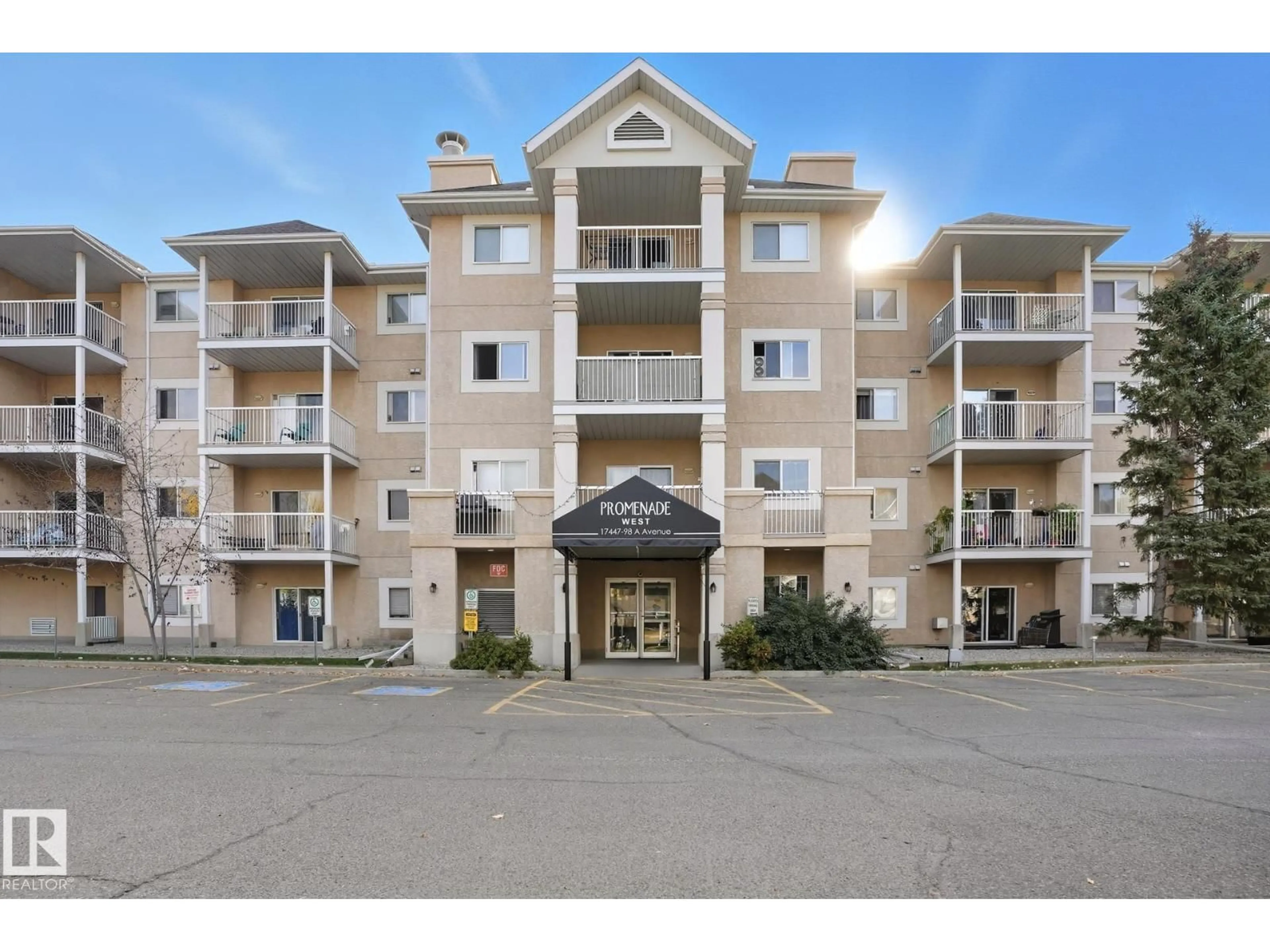 Unknown for 130 17447 98A AV NW, Edmonton Alberta T5T6M4