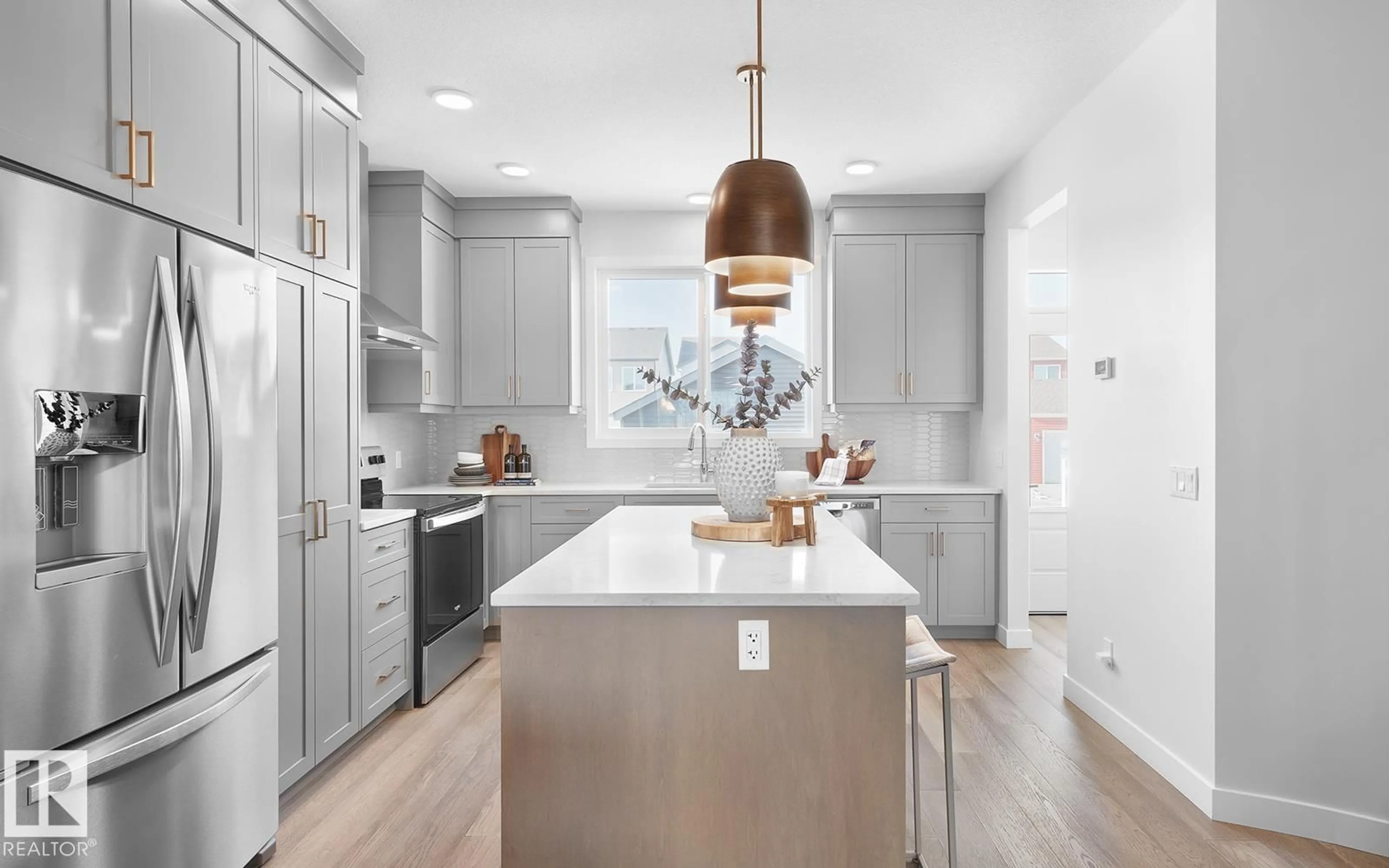 Contemporary kitchen, unknown for 2224 MUCKLEPLUM CR, Edmonton Alberta T6X3G7
