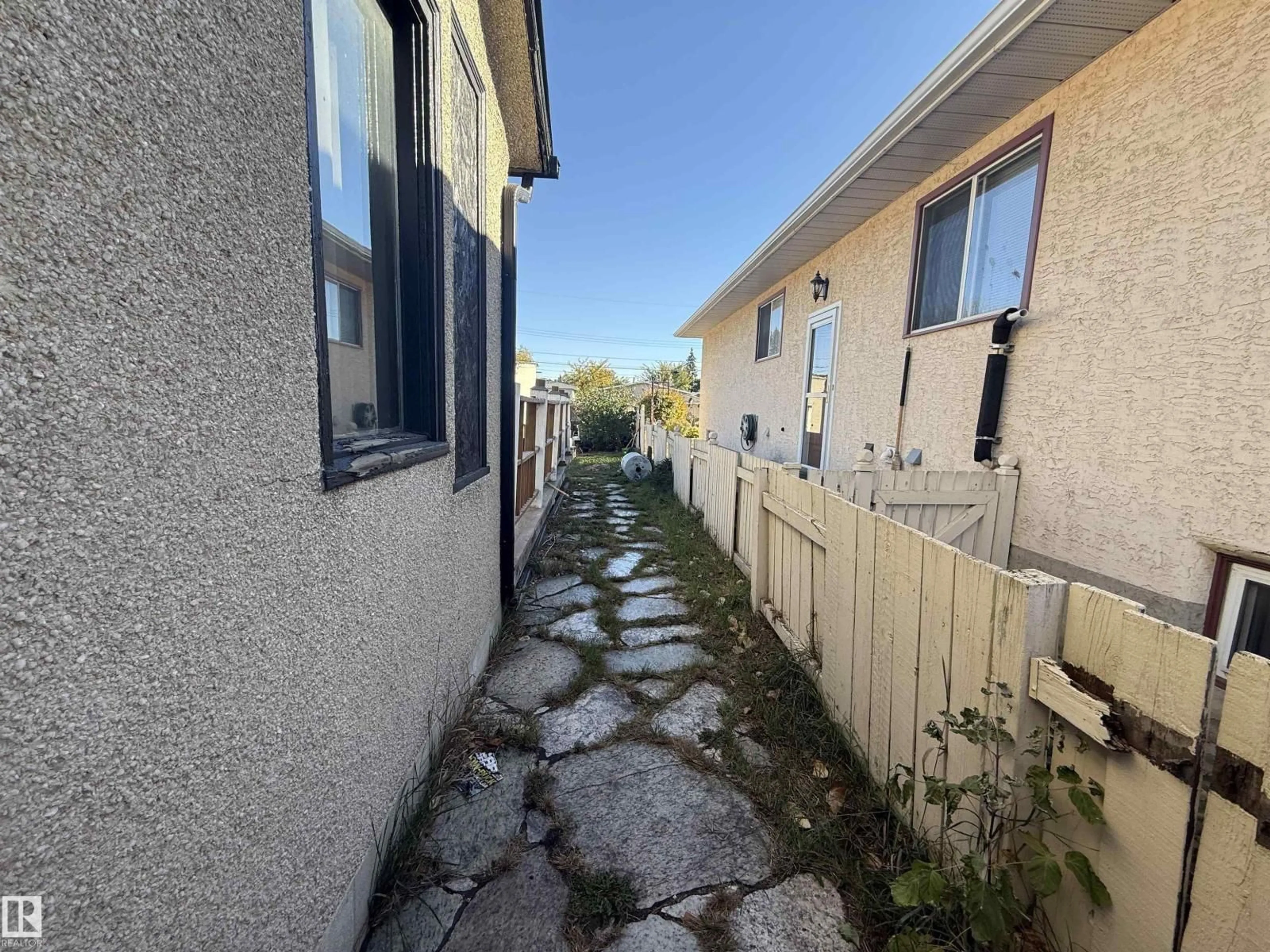 A pic from outside/outdoor area/front of a property/back of a property/a pic from drone, street for NW - 12749 85 ST, Edmonton Alberta T5E2Y6