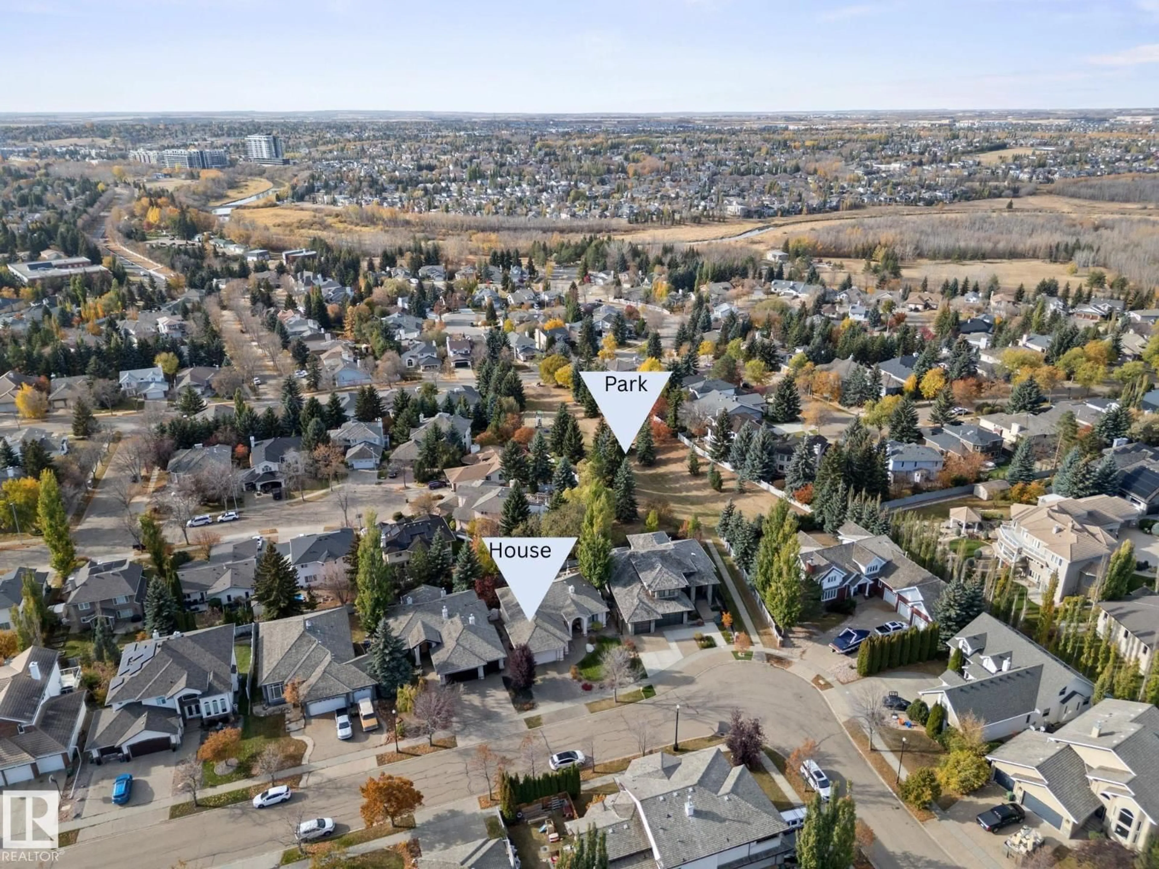 A pic from outside/outdoor area/front of a property/back of a property/a pic from drone, street for 30 KINGSBURY CR, St. Albert Alberta T8N6W6