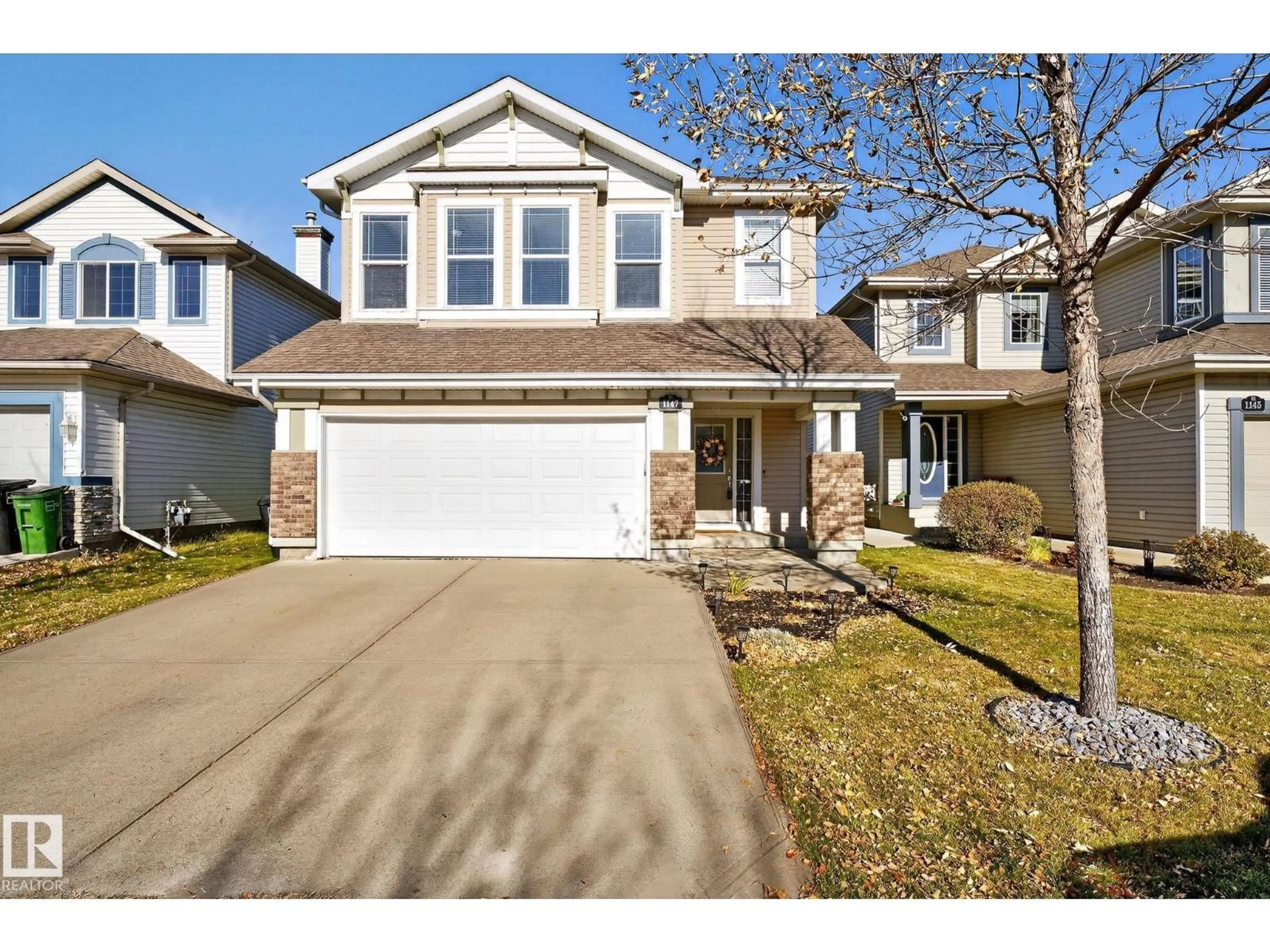 Home with vinyl exterior material, street for 1147 RUTHERFORD CL, Edmonton Alberta T6W1H5