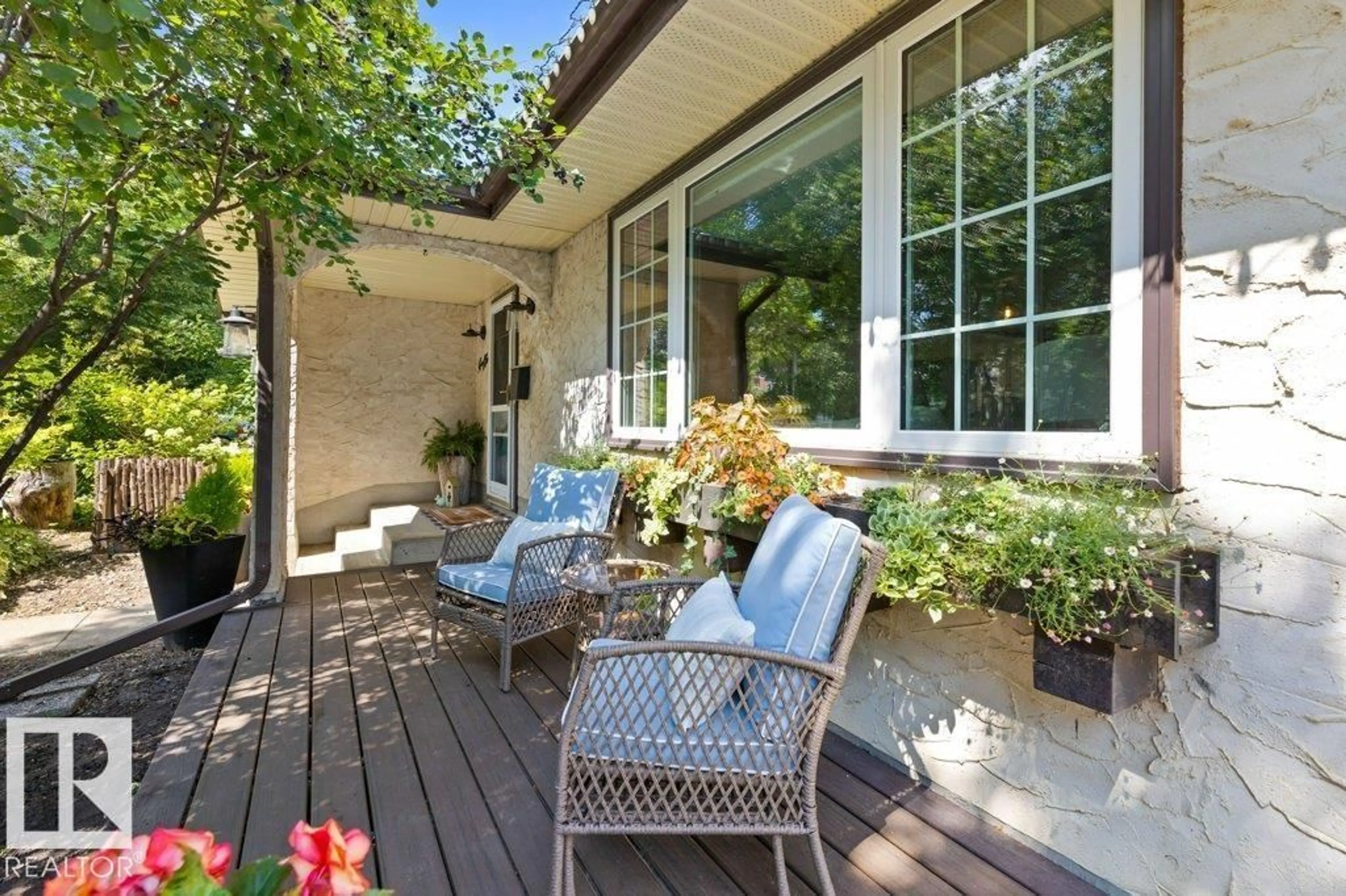 Patio, street for 59 FAWCETT CR, St. Albert Alberta T8N1W3
