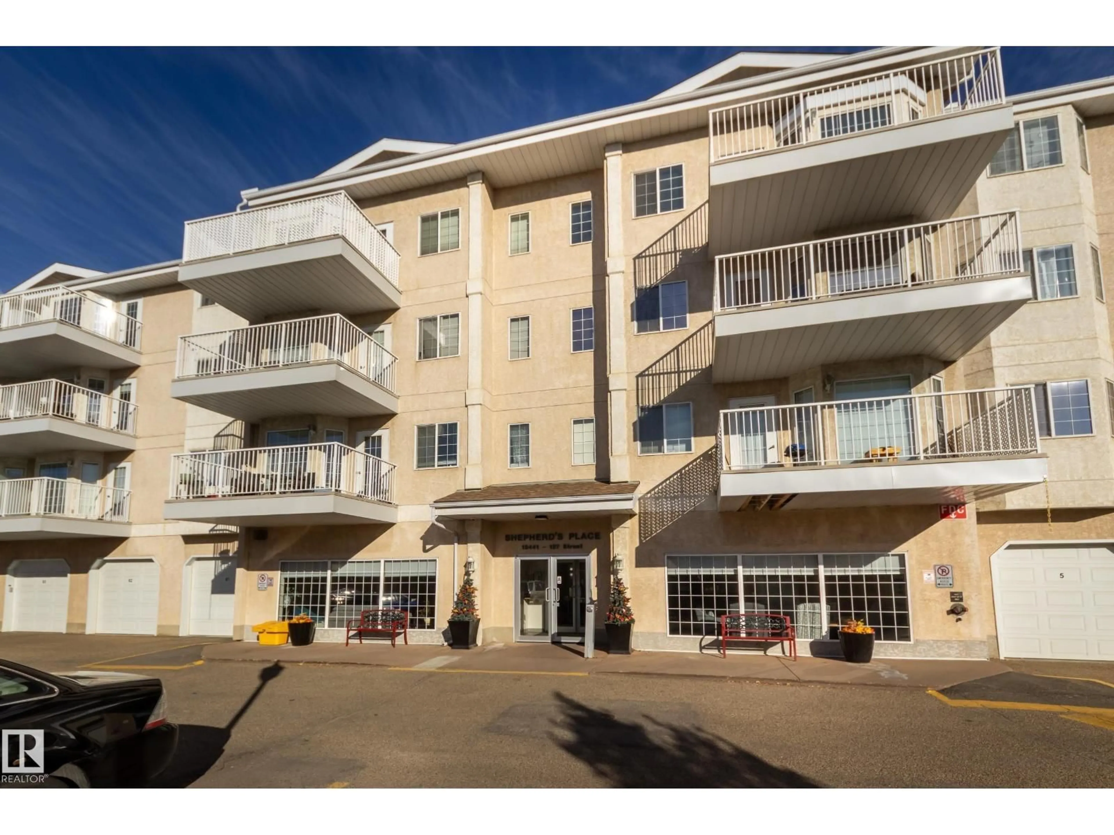 Unknown for NW - 437 13441 127 ST, Edmonton Alberta T5L5B6