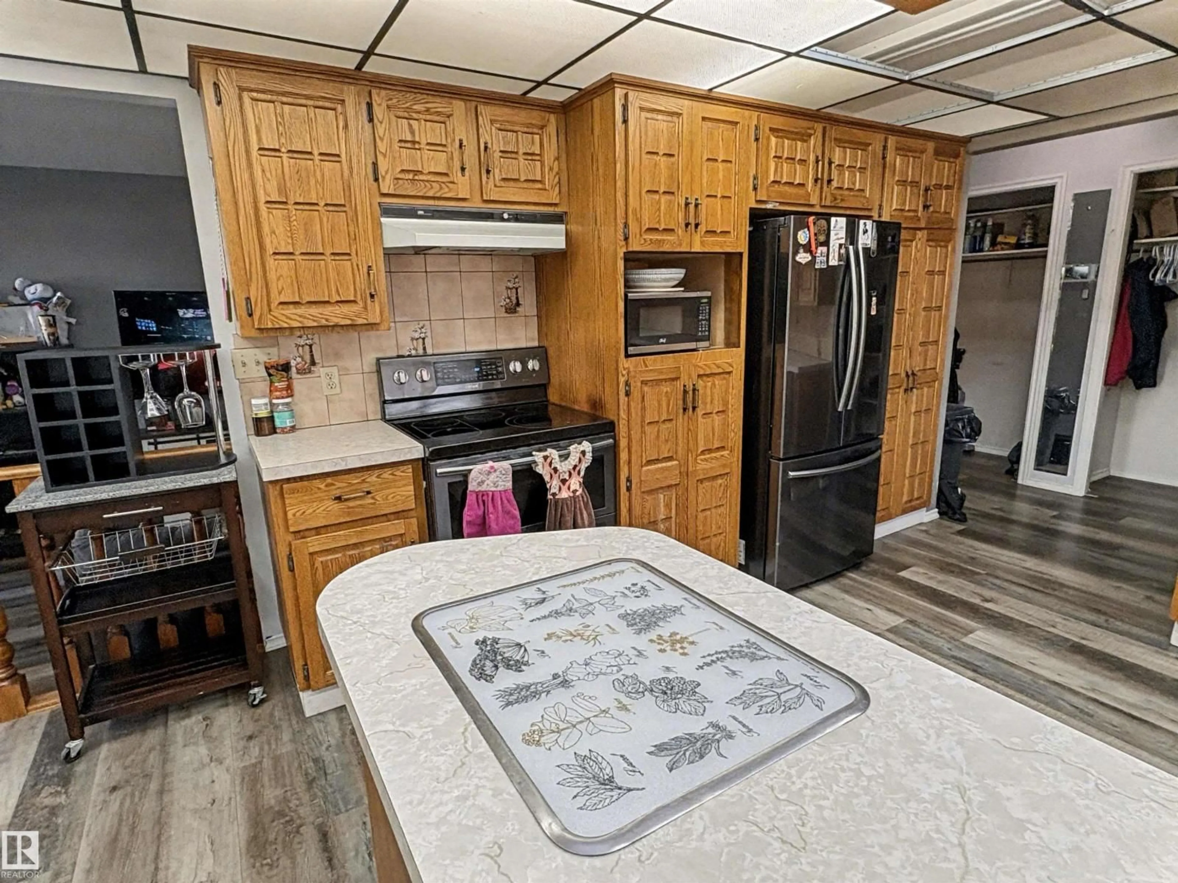 Open concept kitchen, unknown for 4101 44 ST, Bonnyville Town Alberta T9N1S1